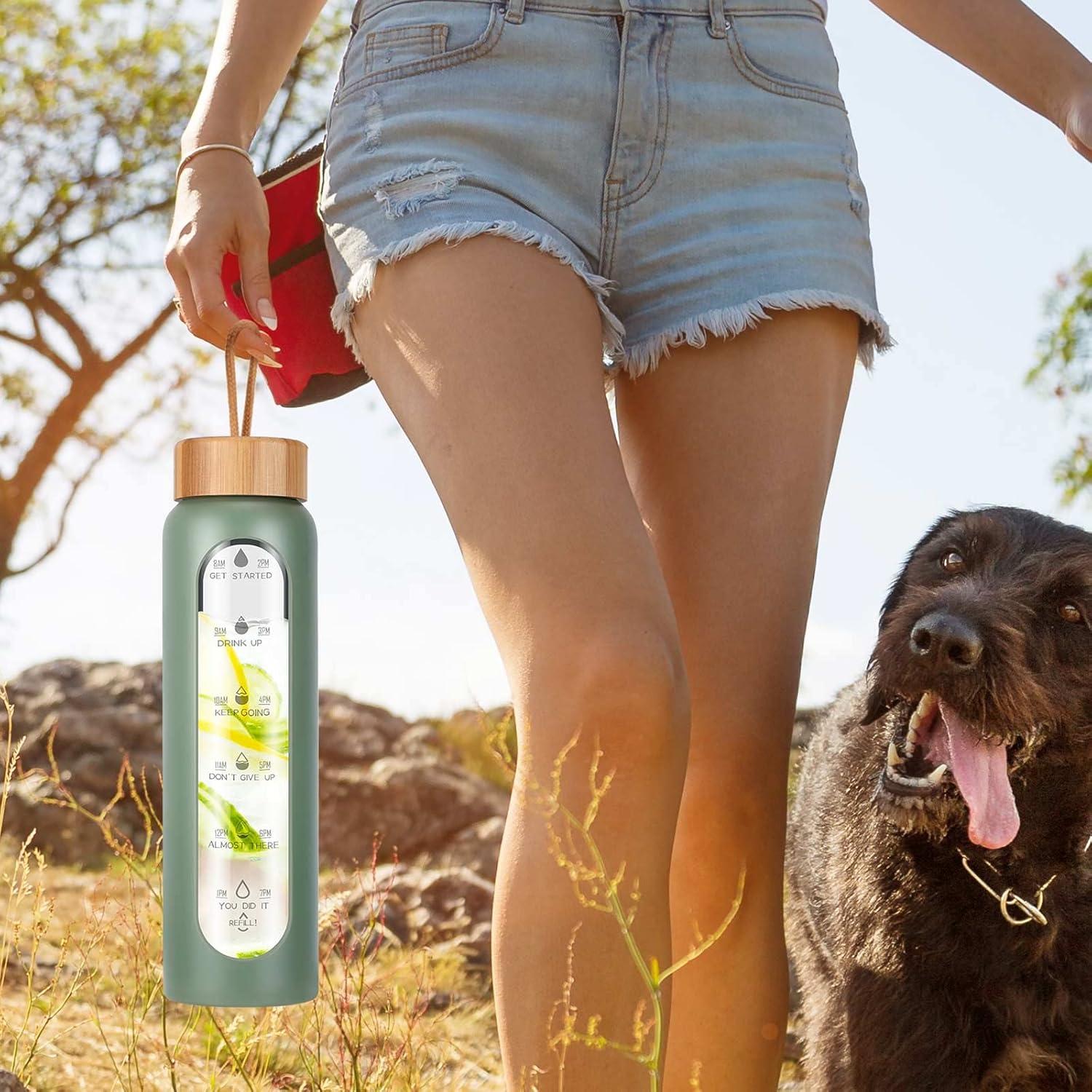 Botella de Agua de Vidrio Aqulea 32 Oz Verde con Infusor