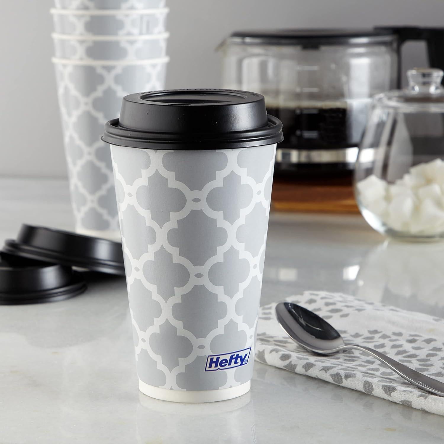 Tazas de papel desechables Hefty 16 oz con tapas - 20 unidades