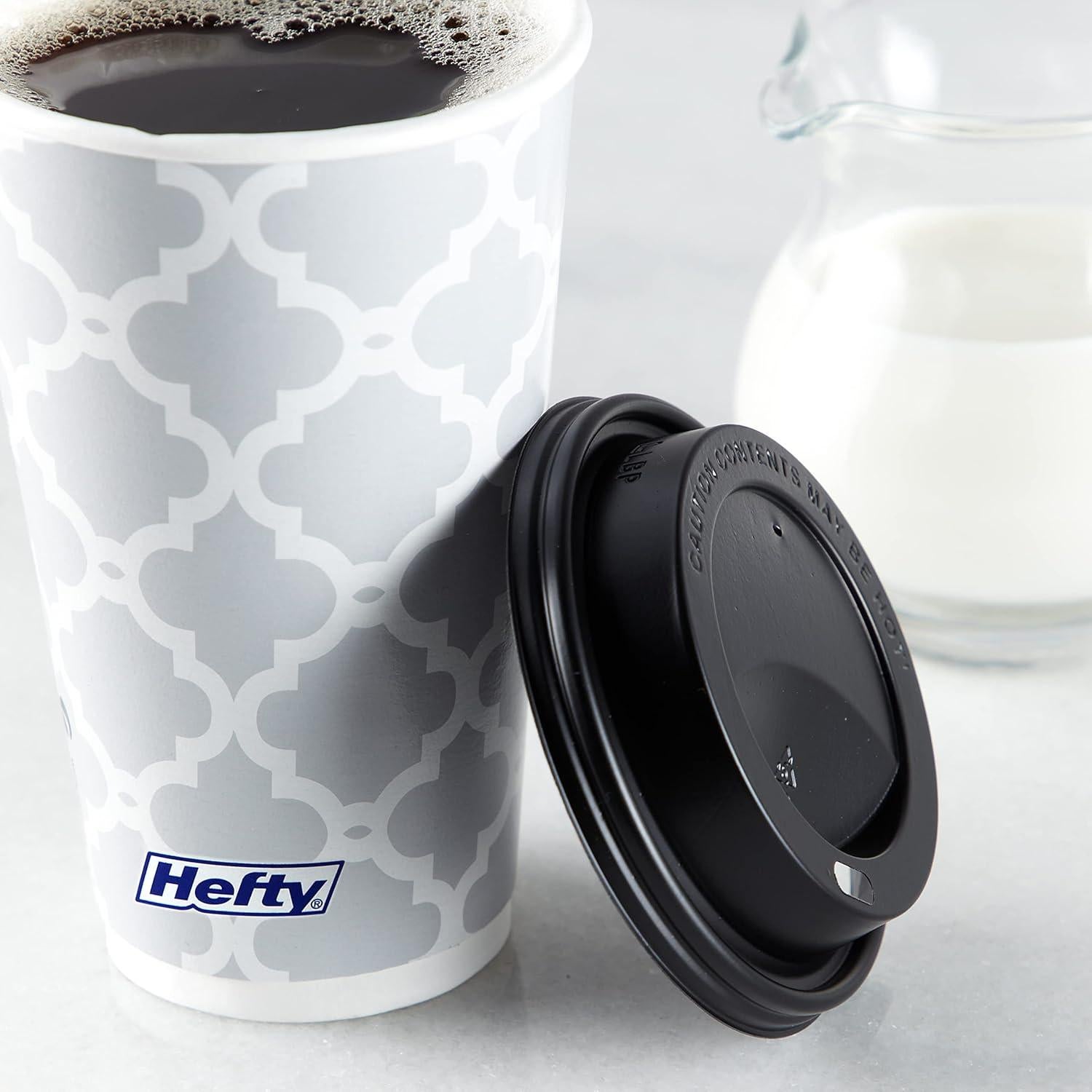 Tazas de papel desechables Hefty 16 oz con tapas - 20 unidades