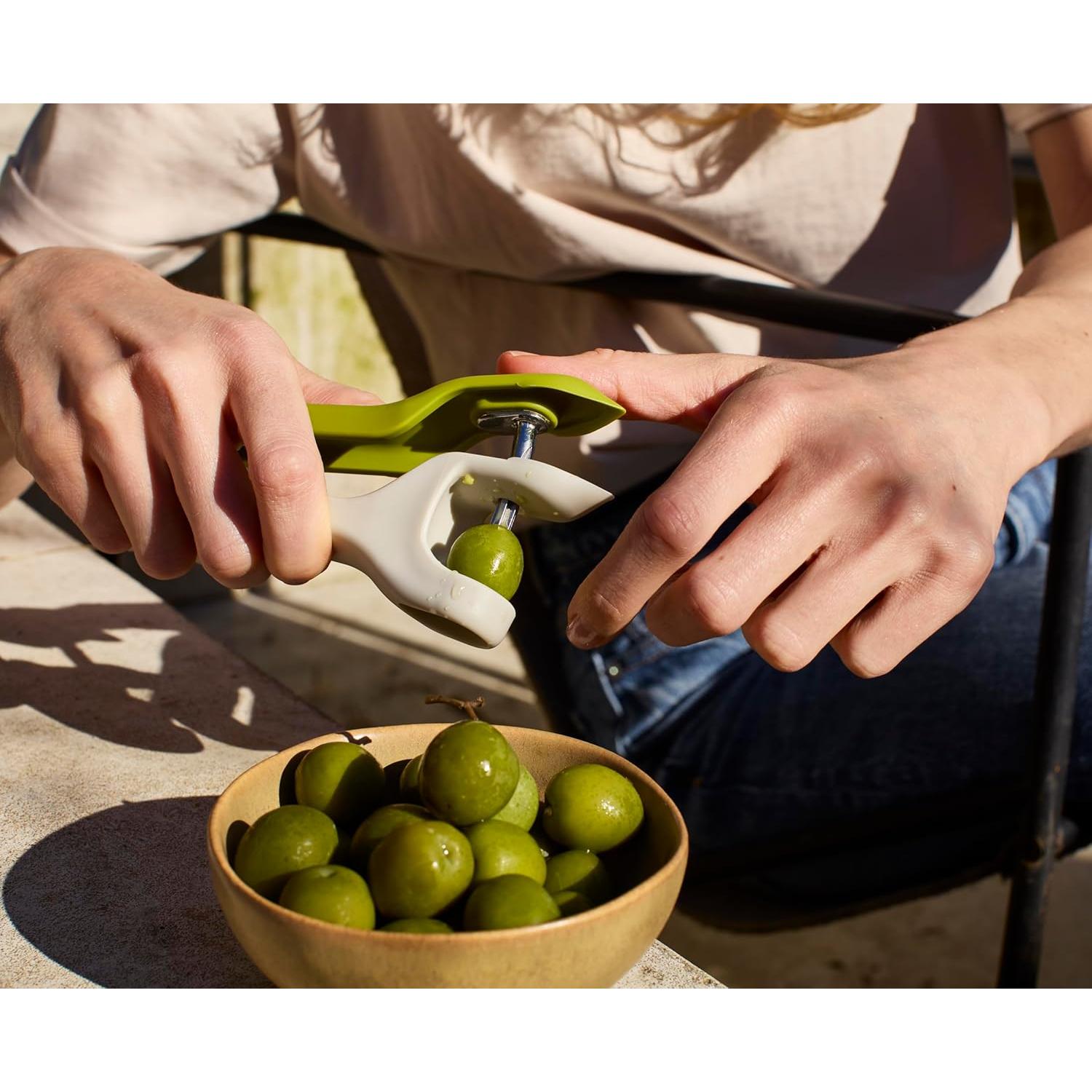 Deshuesador de Cereza y Despalillador de Fresa Joseph Joseph 2-en-1