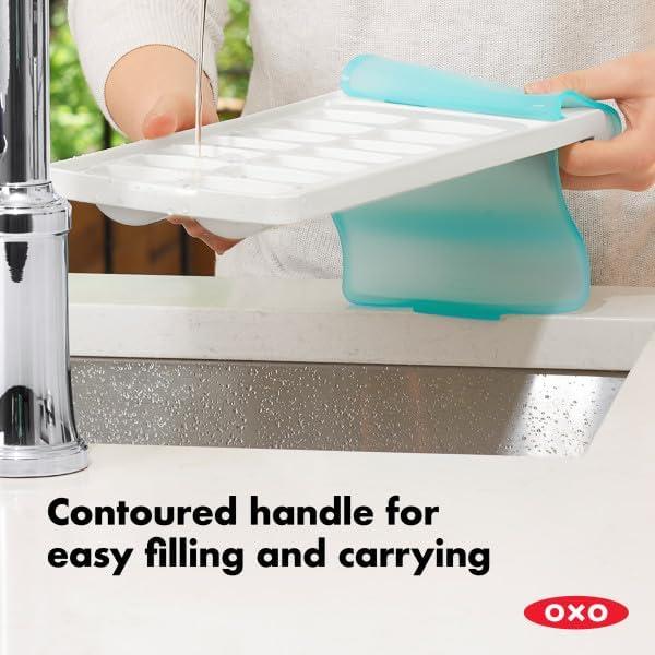 Bandeja de Hielo OXO Good Grips con Tapa de Silicona