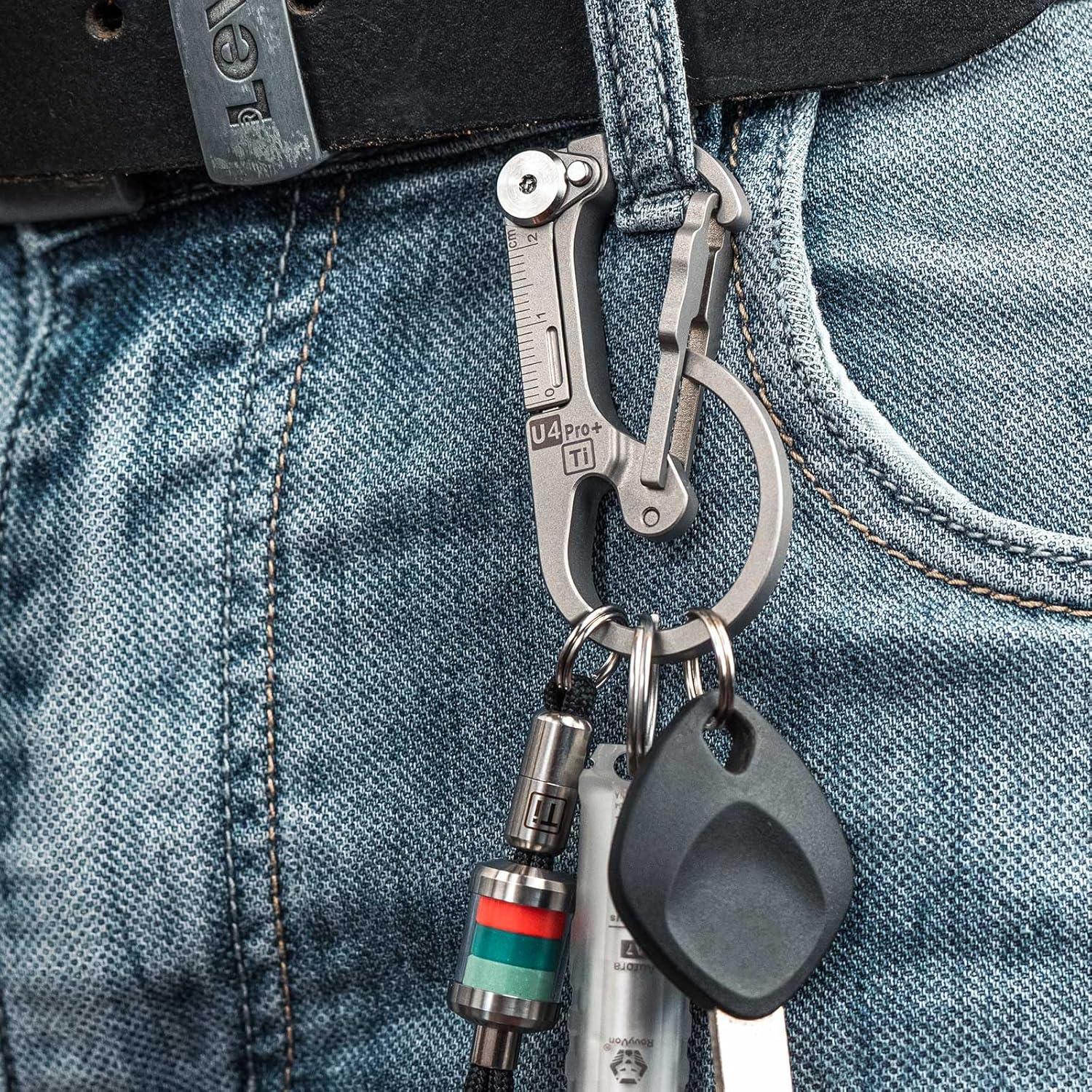 Carabinero Multiherramienta RovyVon U4 Pro Plus de Titanio