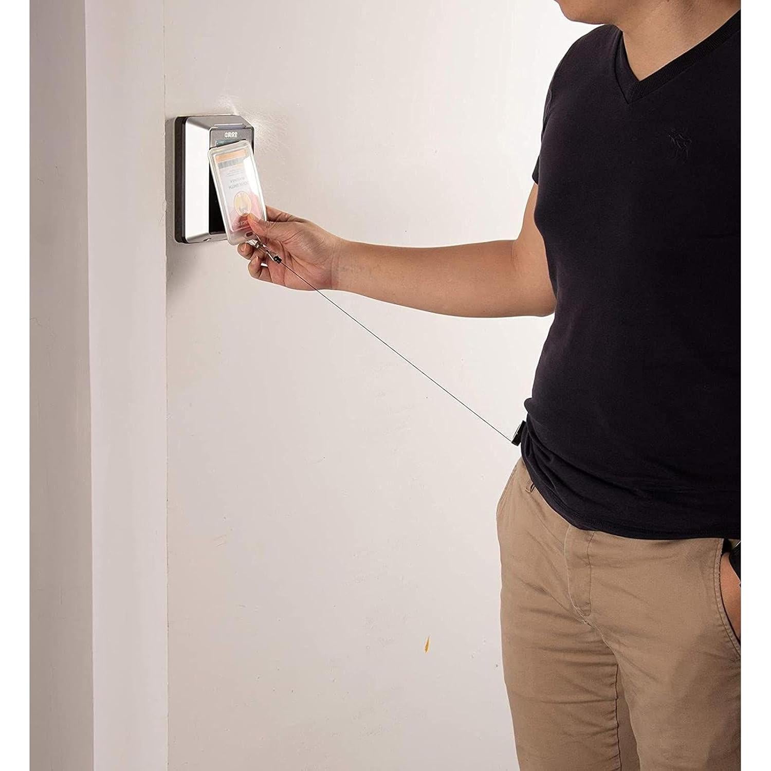 Paquete de 100 portatarjetas retráctiles Juvale 67.3 cm