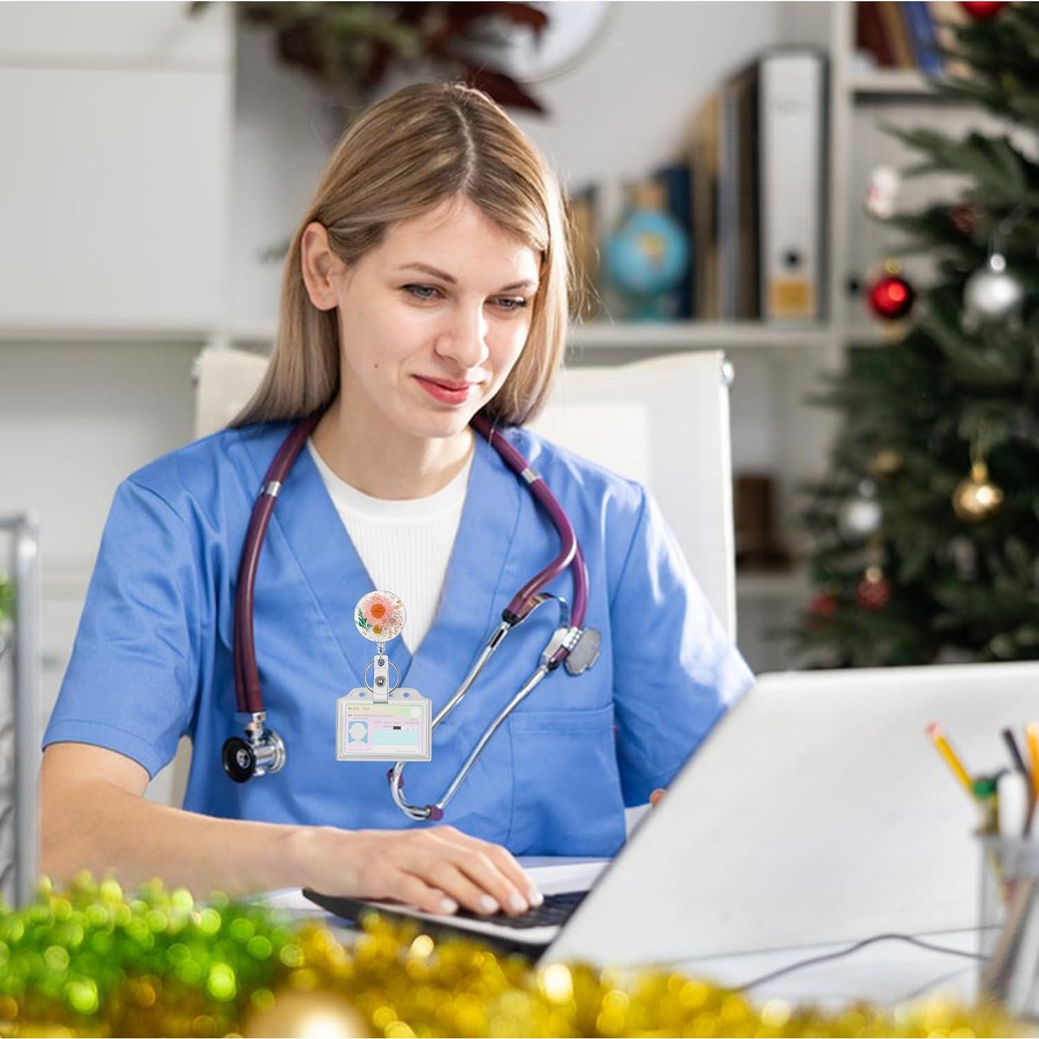 3 Ruedas de Insignia Floral HLQHXWHZT - Clip Retráctil 4 cm