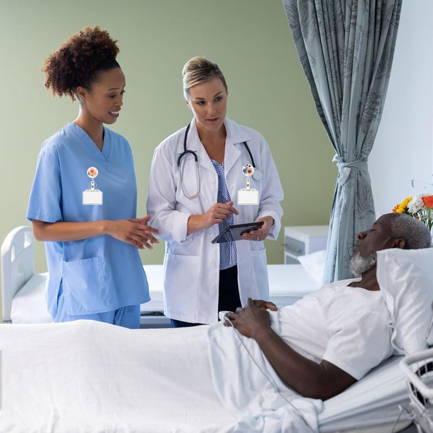 3 Ruedas de Insignia Floral HLQHXWHZT - Clip Retráctil 4 cm