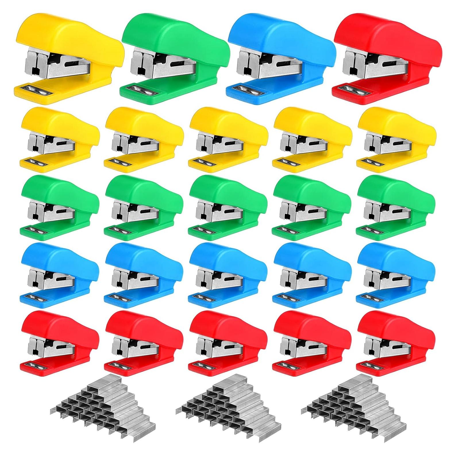 Grapadora Mini Fainne Portátil Multicolor 24 Pcs 4 Colores