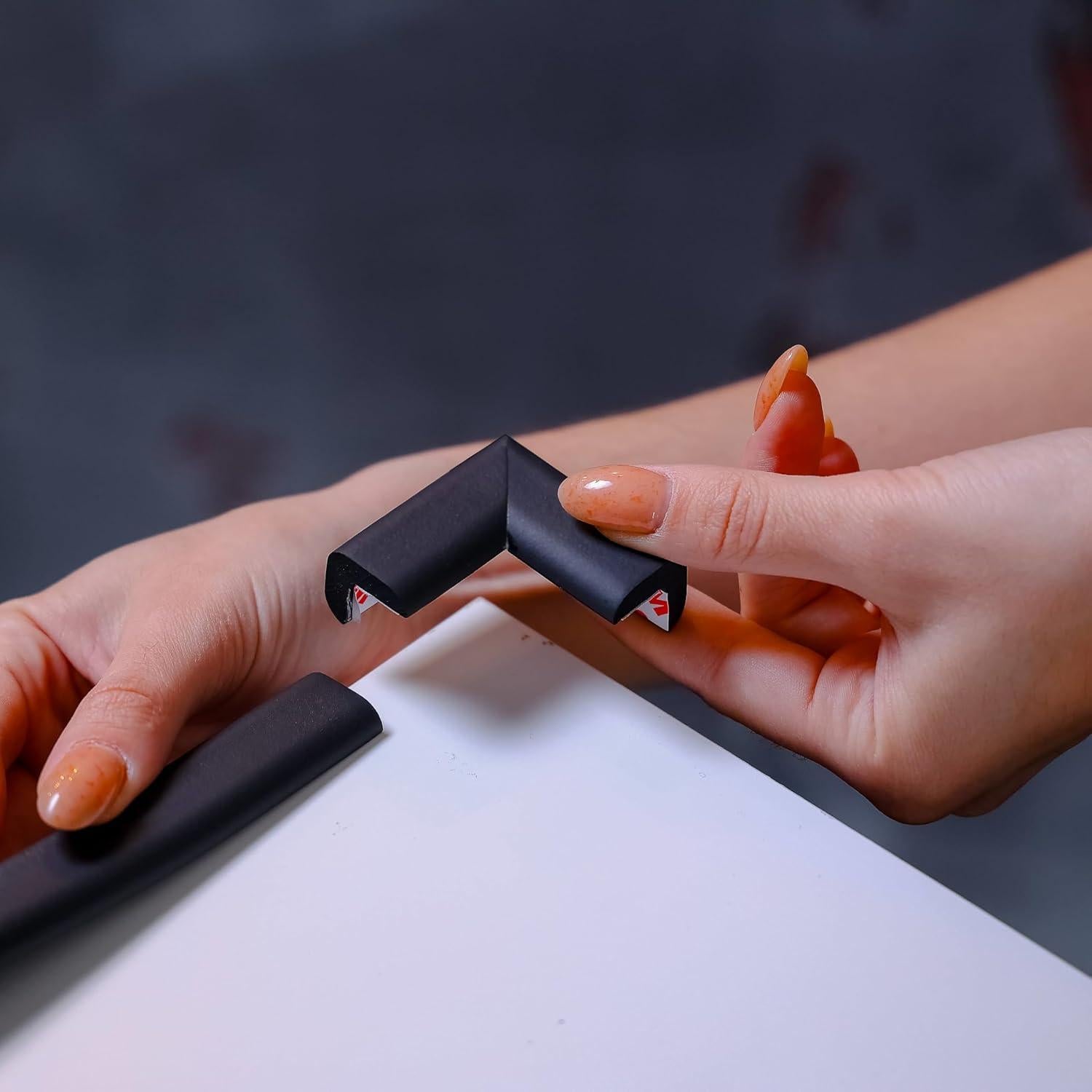 Protectores de Esquinas para Bebés Komfortology 8 Piezas Negro