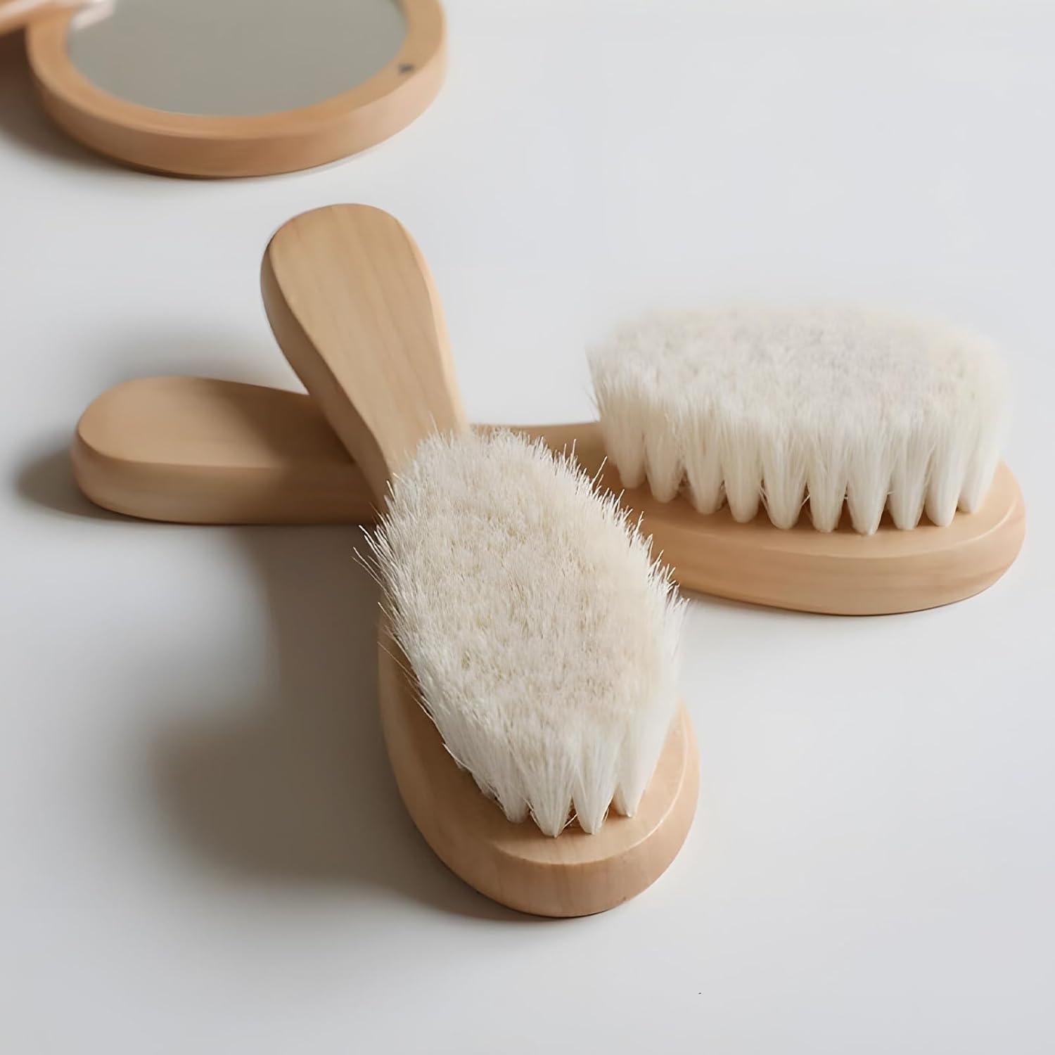 Paquete de 2 Cepillos para Bebé Kootinn con Mango de Madera