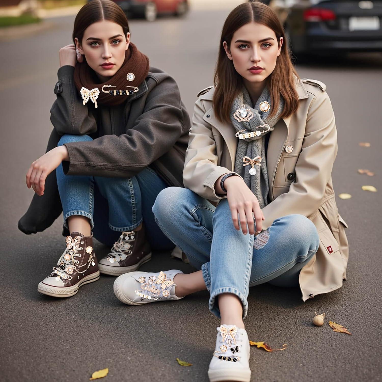 Kit de 80 Piezas de Encantos de Calcetines RQAYE - Personaliza tu Estilo