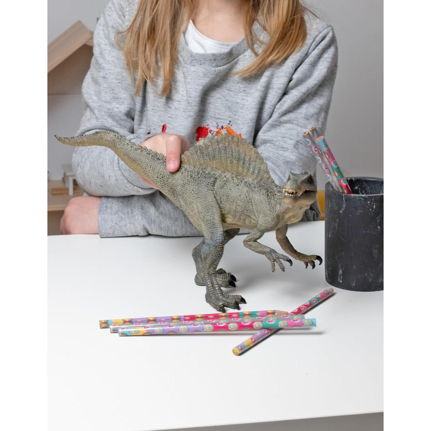 Spinosaurus Dinosaur Figurine - Prehistoric Predator Toy for Kids Age 3+ - Hand-Painted Realistic Cretaceous Carnivore - Educational Collectible Model - 31 x 13 x 17 cm - 55011