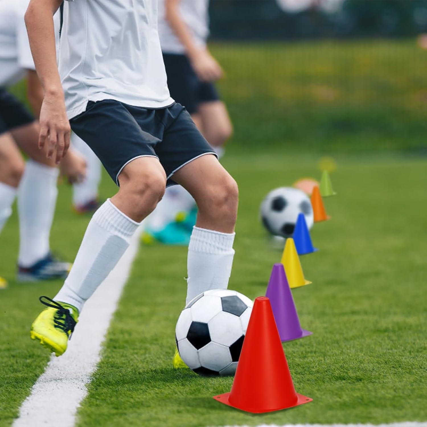 Paquete de 30 Conos de Entrenamiento Faswin 17.78 cm Colores