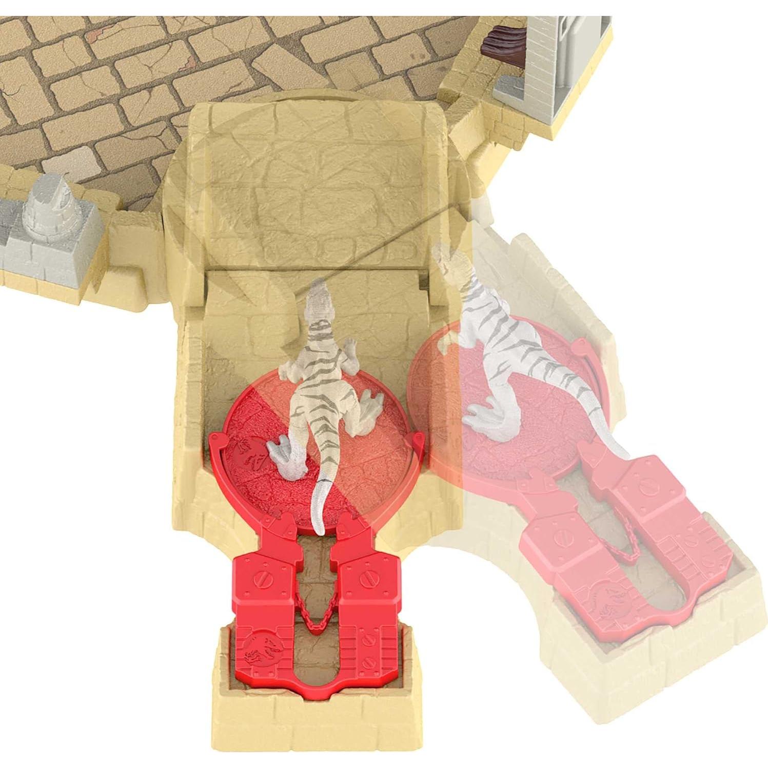 Jurassic World HBT63 Mini Battle Arena Playset and Game with 6 Dino Mini Figures, 2 Disc Launchers, Multilevel Play Area, Dinosaur Toy from 4 Years