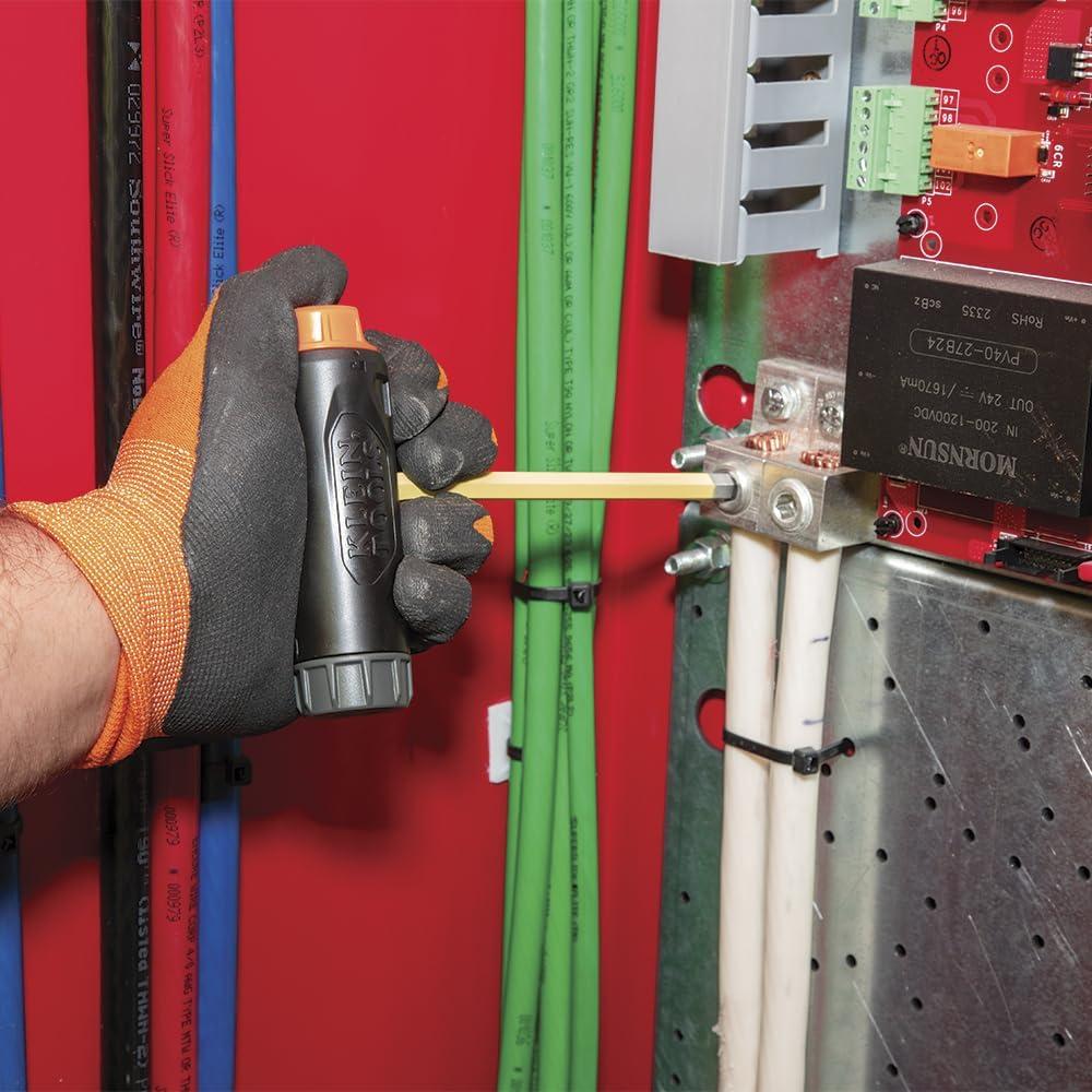 Adaptador de llave hexagonal en T Klein Tools T606 - 3.68 cm