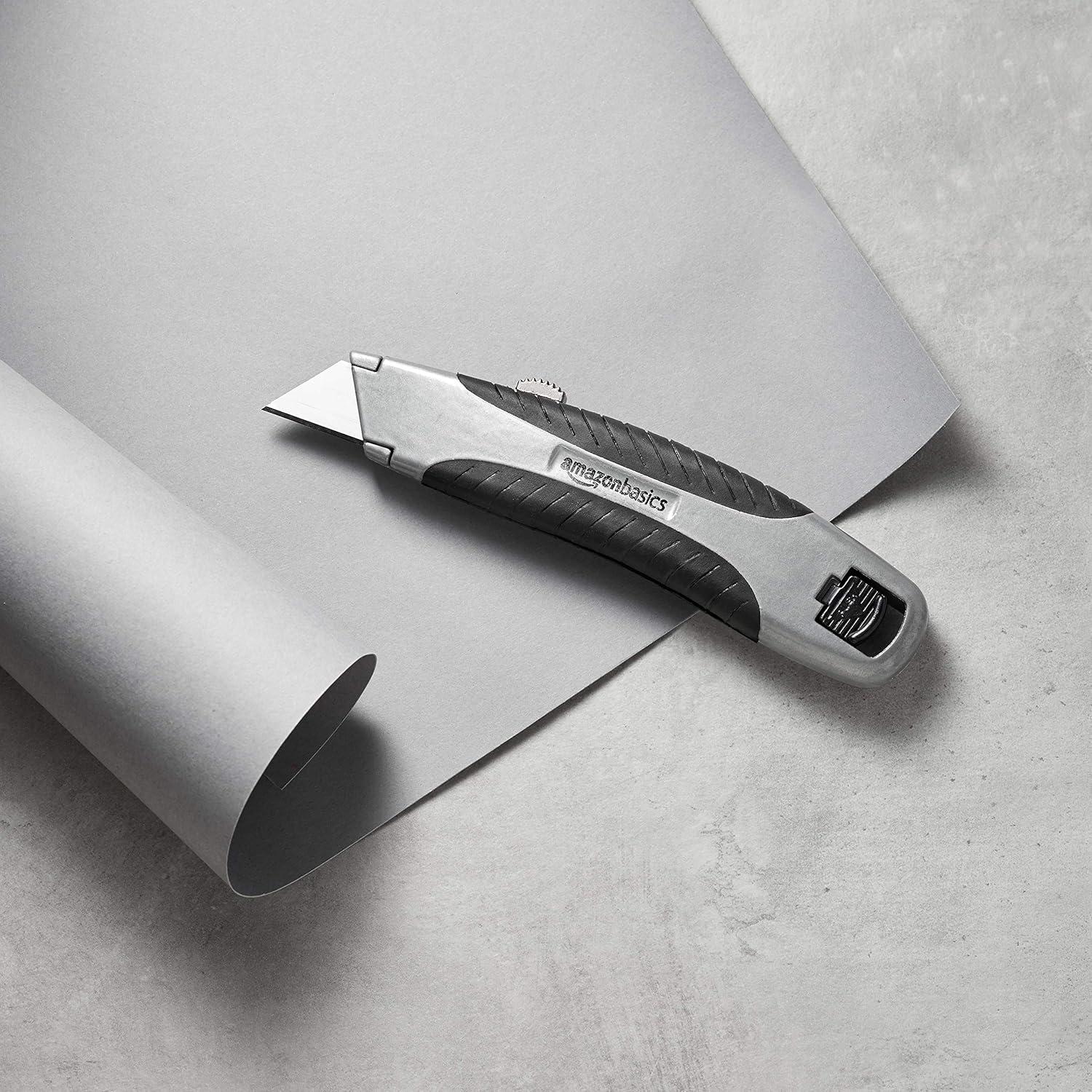 Cuchillo de Utilidad Retráctil Amazon Basics con 3 Cuchillas