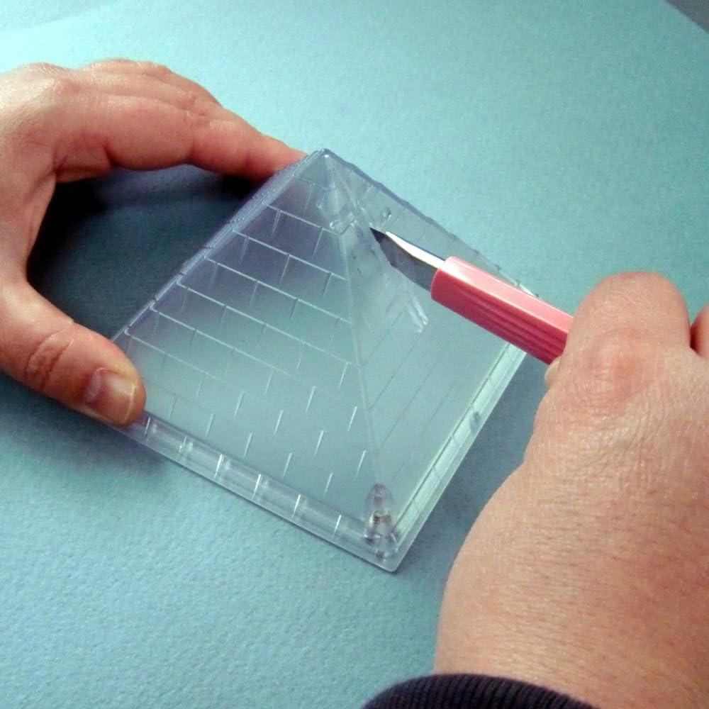 Caja de Desecho de Cuchillas NT Cutter ICD-400P 9.9x7.9 cm