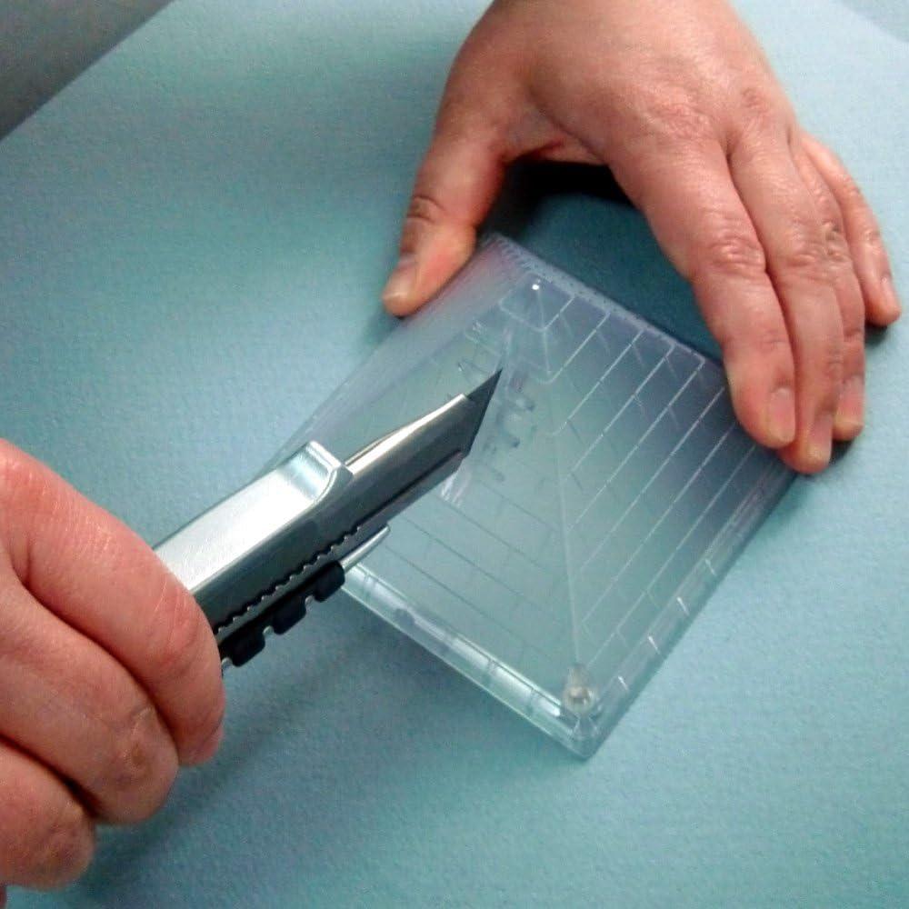 Caja de Desecho de Cuchillas NT Cutter ICD-400P 9.9x7.9 cm