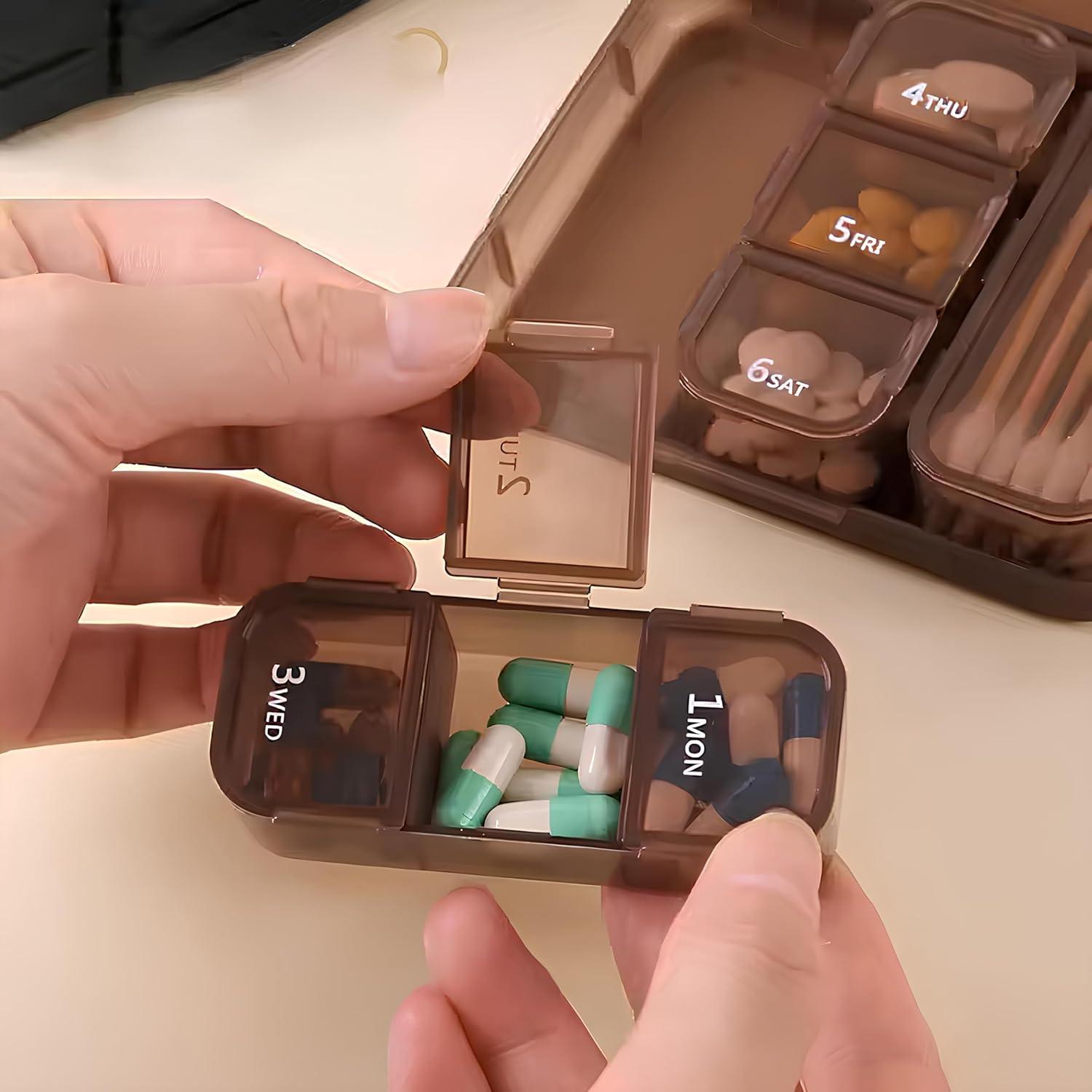 Organizador de Pastillas Portátil OGAK Negro 7 Días Impermeable