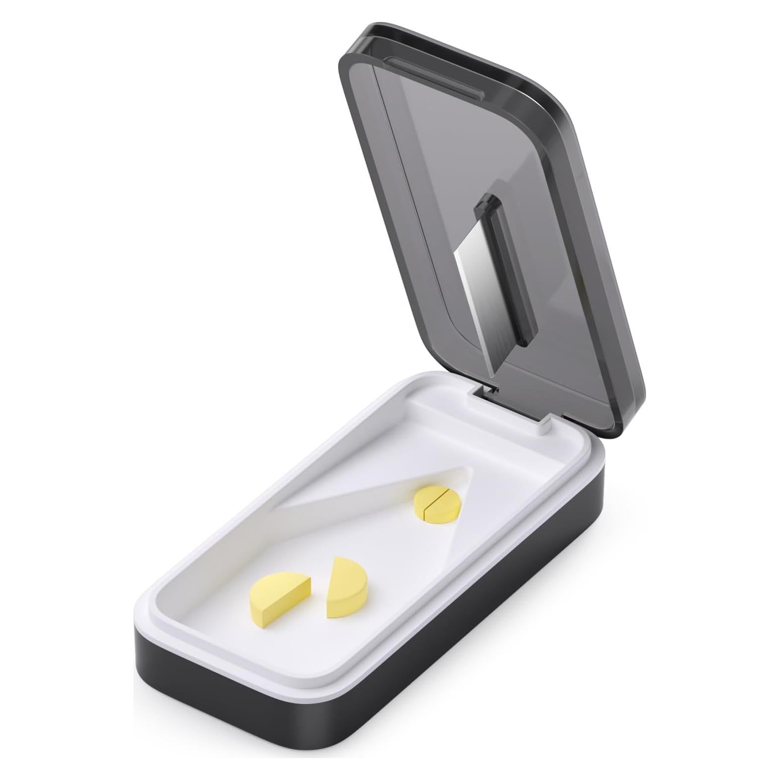 Cortador de Píldoras BUG HULL con Almohadilla de Silicona