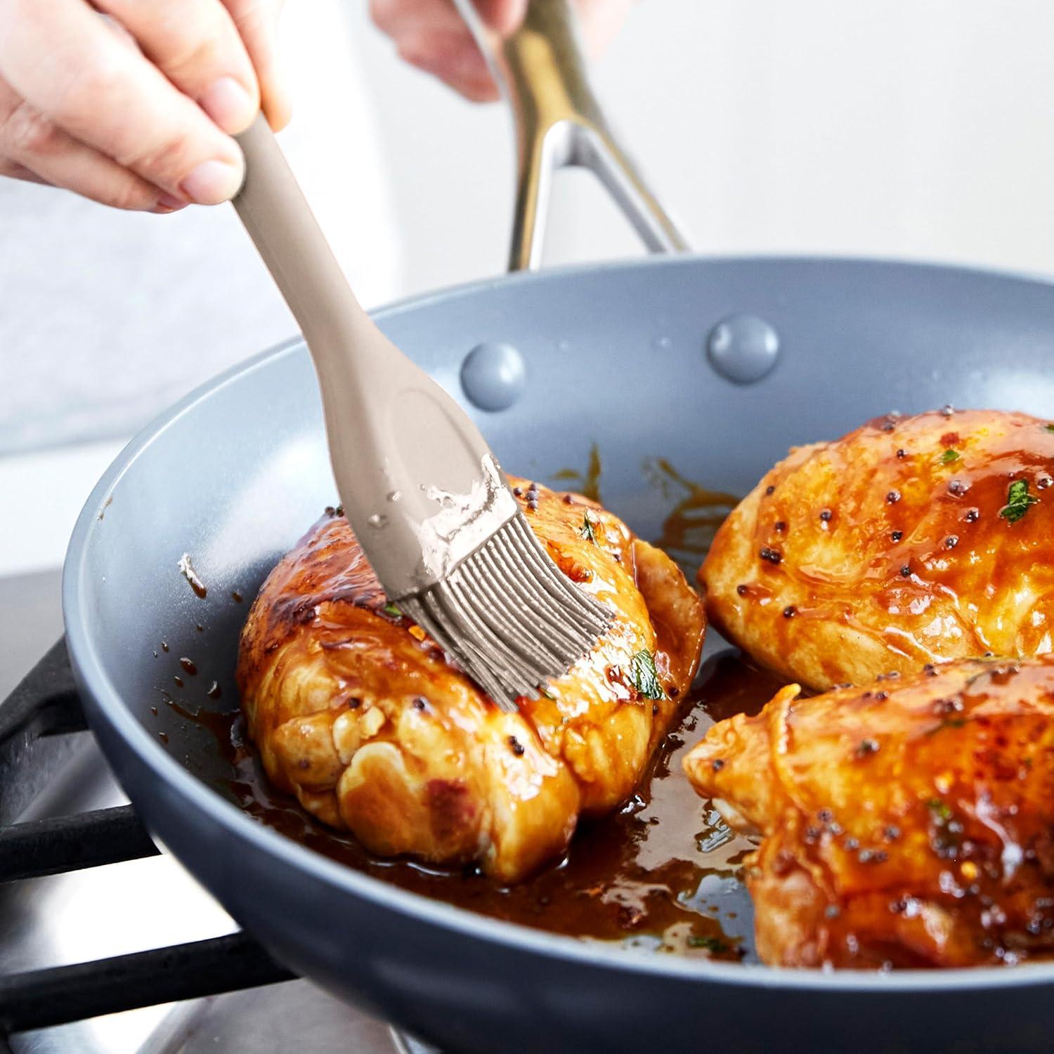 Brocha de Silicona GreenPan 22.86 cm Antideslizante Taupe