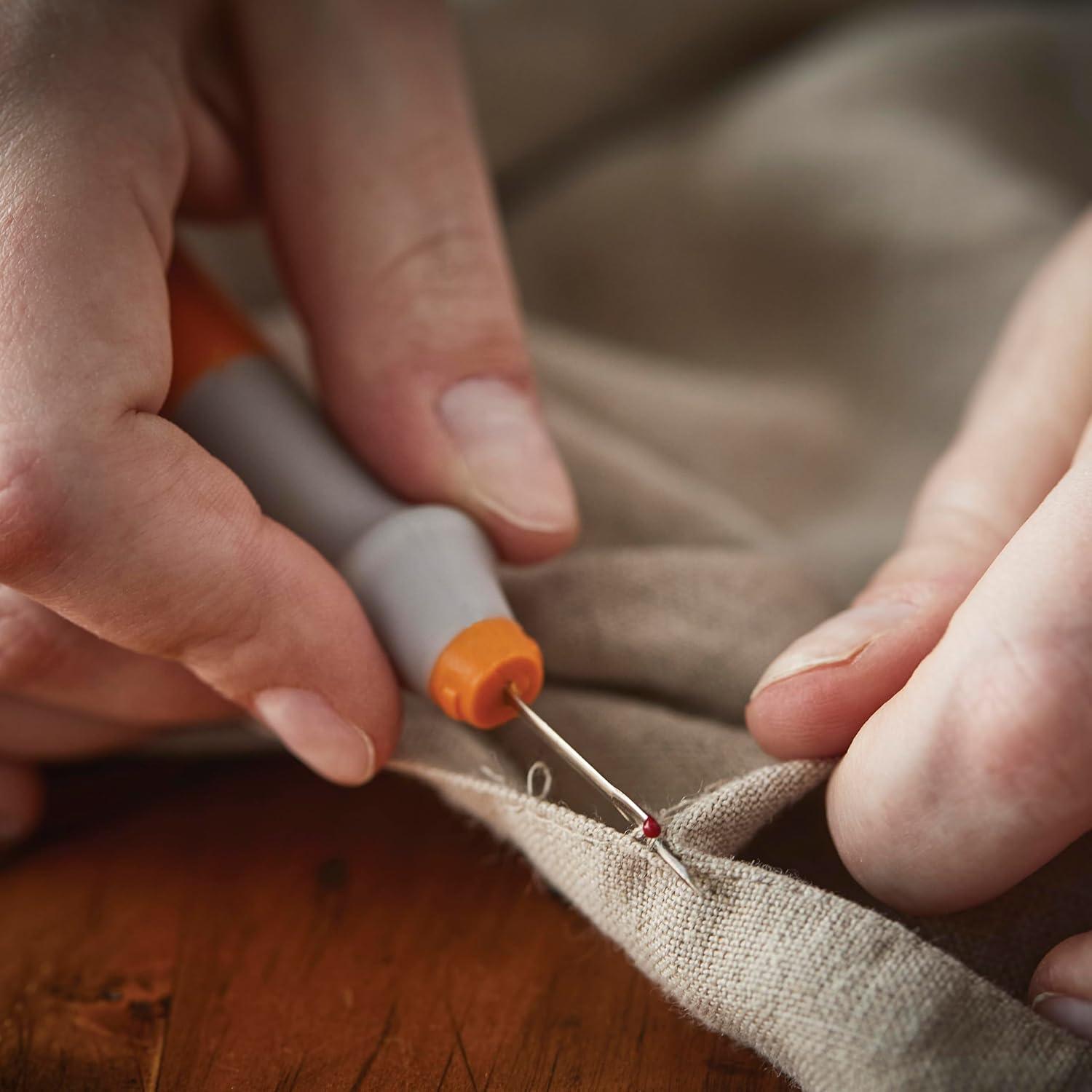 Juego de Desbarbador y Cinta Métrica Fiskars 1.5m