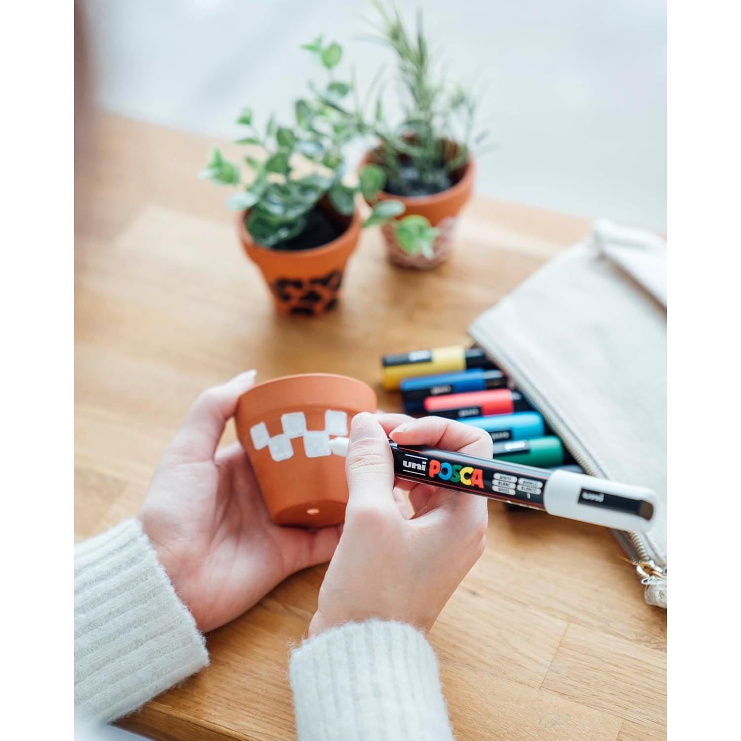 Set de 29 Marcadores de Pintura Posca PC-5M, Punta Media 1.8-2.5mm