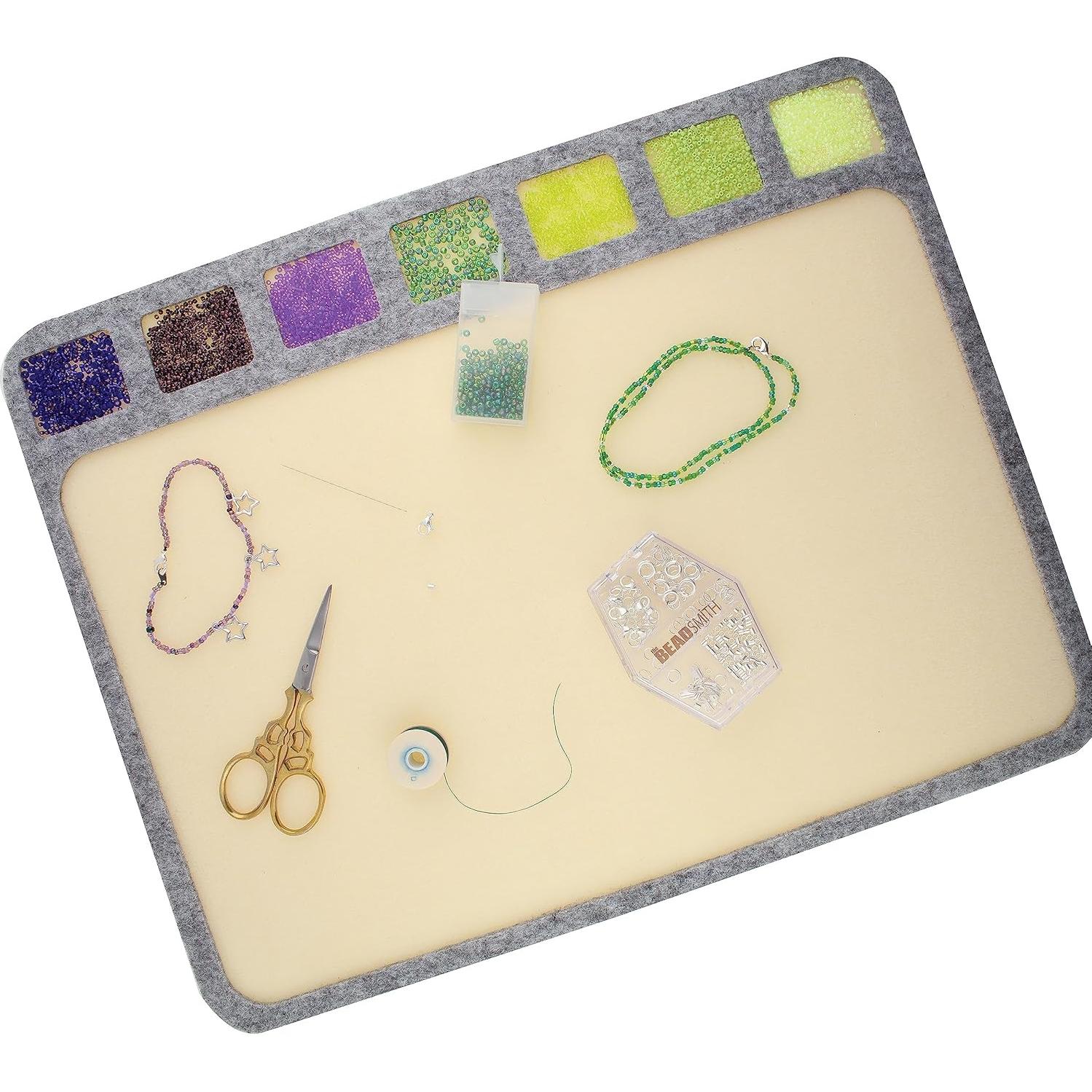 Alfombrilla de Tesoros Beadsmith 14" x 11" con 7 Compartimentos