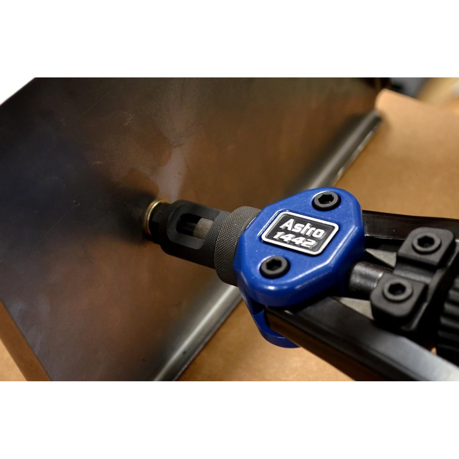 Kit de Establecedor de Tuercas Remachadas Astro Pneumatic 1442 33 cm