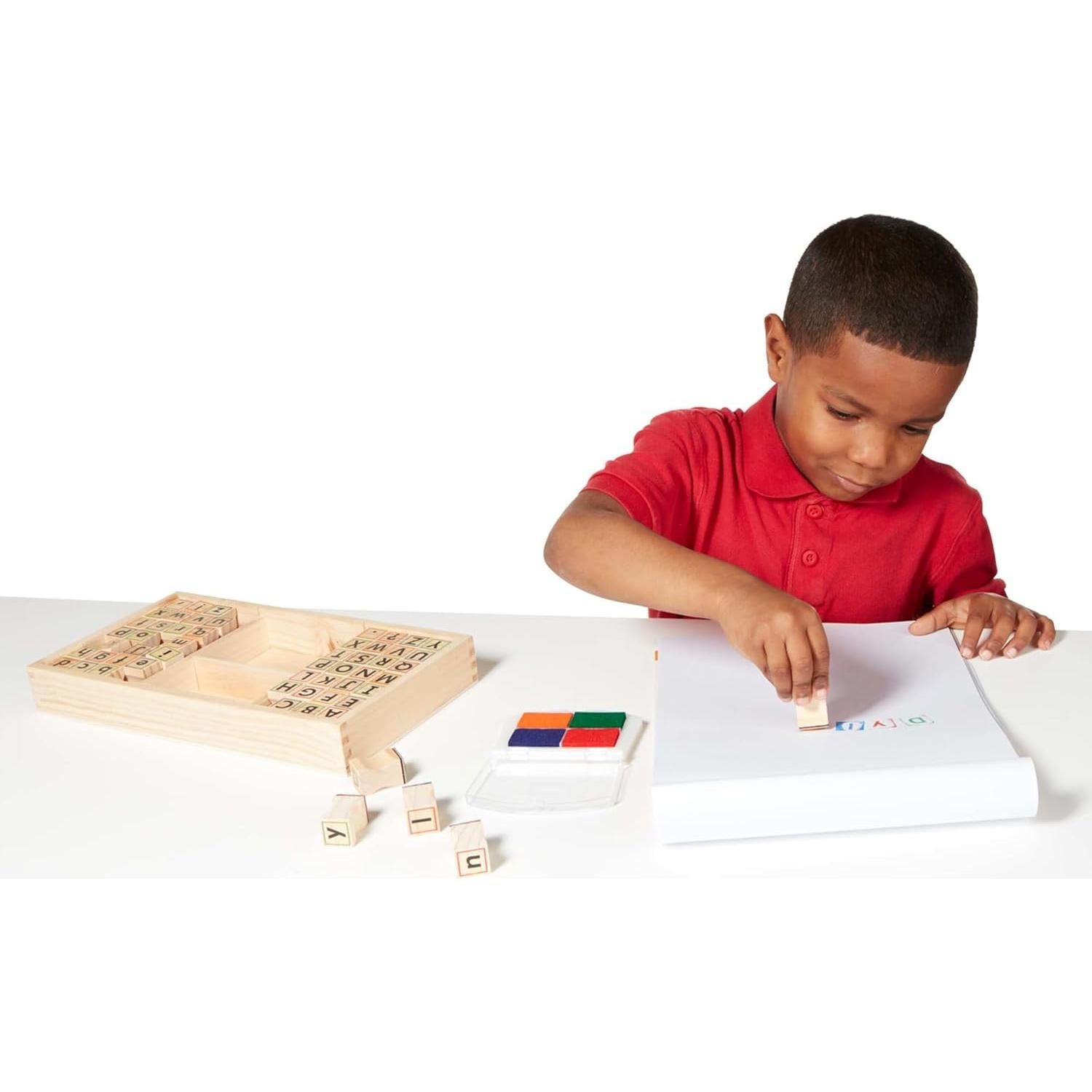 Juego de Sellos de Alfabeto de Madera Melissa & Doug - 56 Piezas