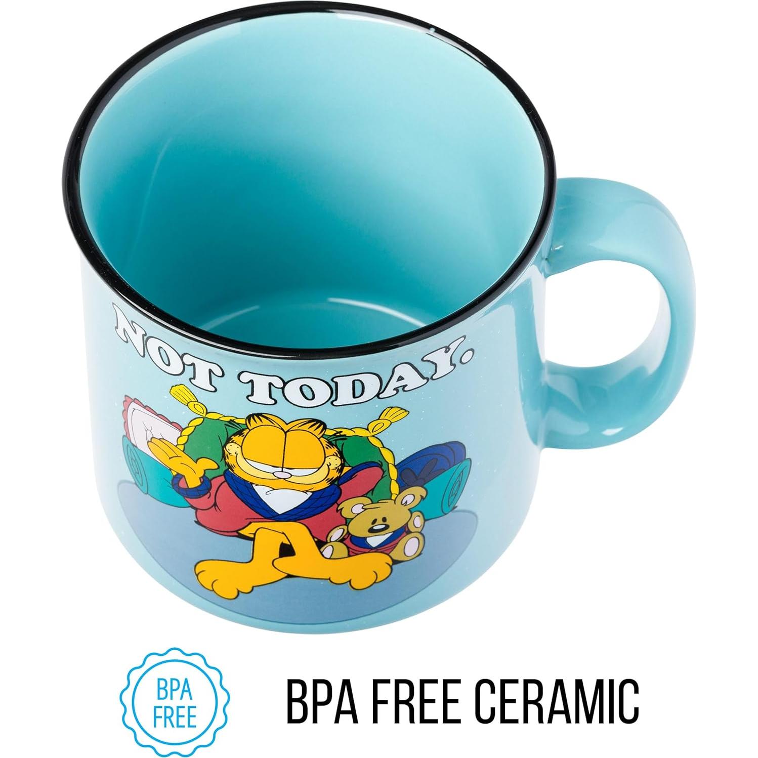 Taza Camper Cerámica Silver Buffalo Garfield 591 ml