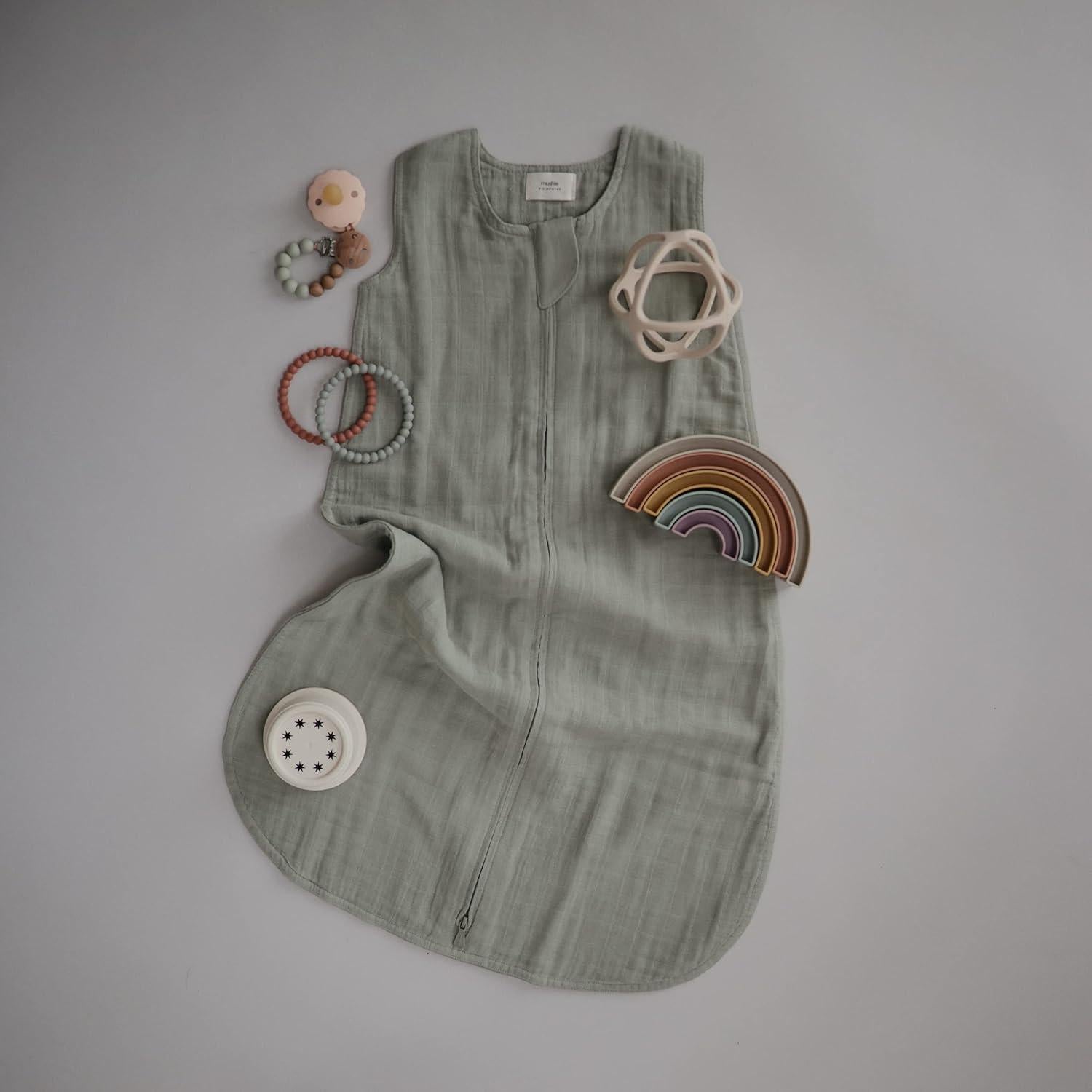 Clip de Chupete de Silicona Mushie Eva Sage 100% Libre de BPA