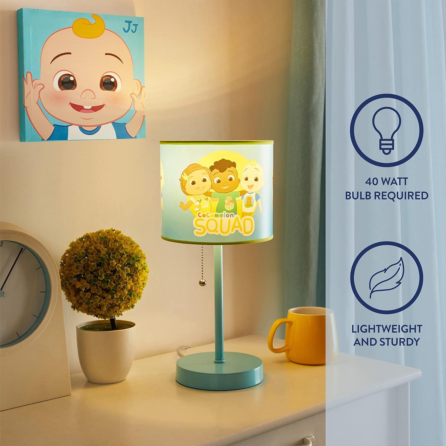 Lámpara de Mesa Cocomelon Idea Nuova 38 cm con Cadena