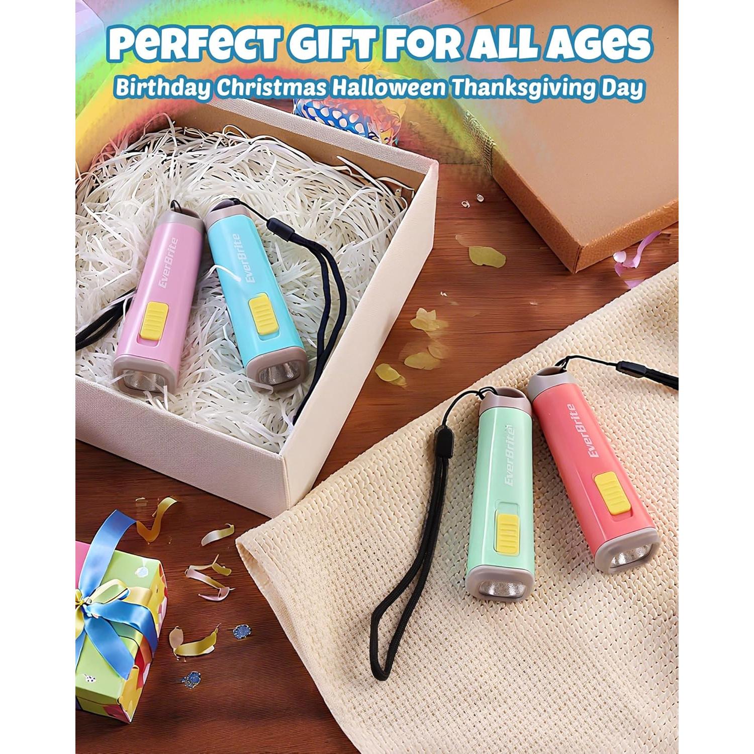 Linternas LED EverBrite Paquete de 4 Colores Variados