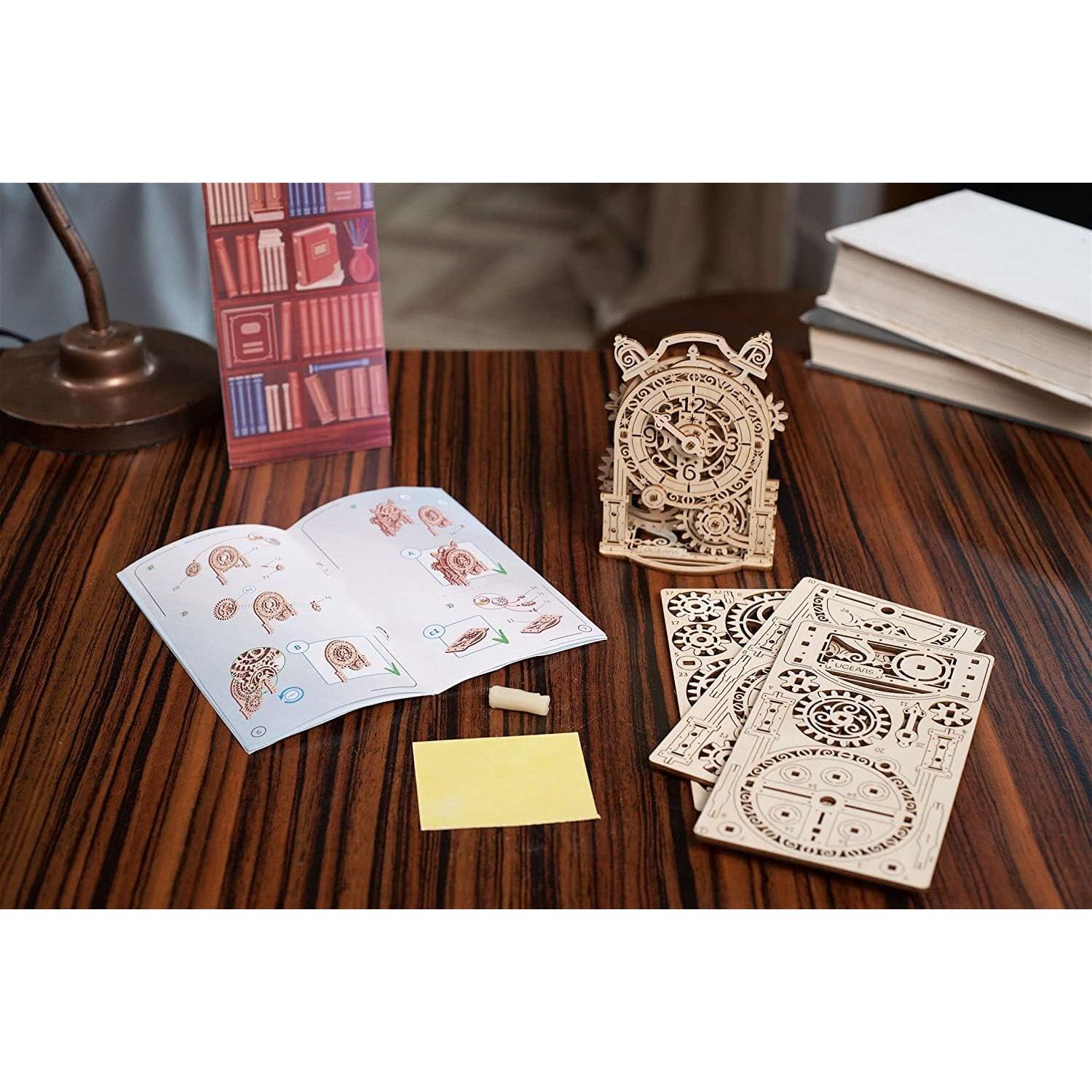 Reloj de Alarma Vintage UGEARS - Rompecabezas 3D de Madera