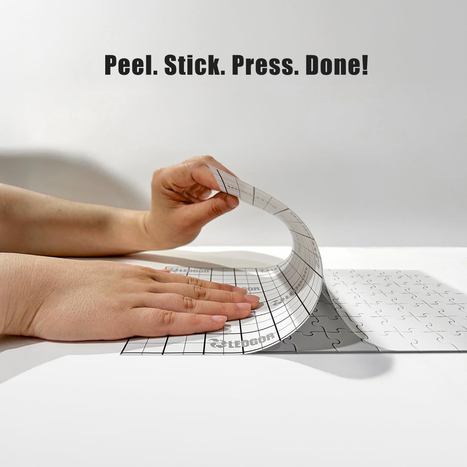 Hojas Adhesivas para Puzzles LEOGOR - 12 Hojas 25.9 x 18 cm