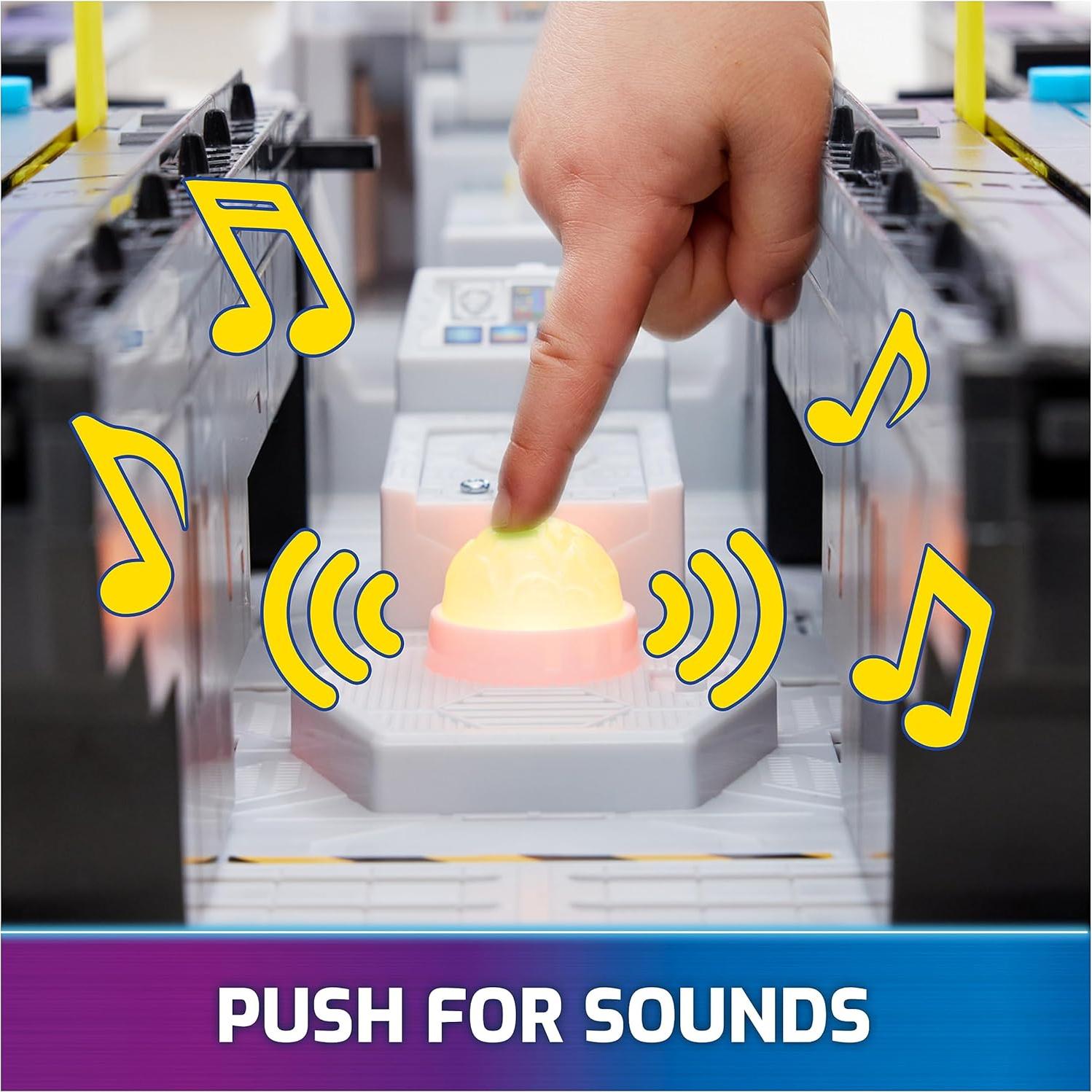 Base Aérea PAW Patrol con Figura de Chase y Vehículo 69x36cm