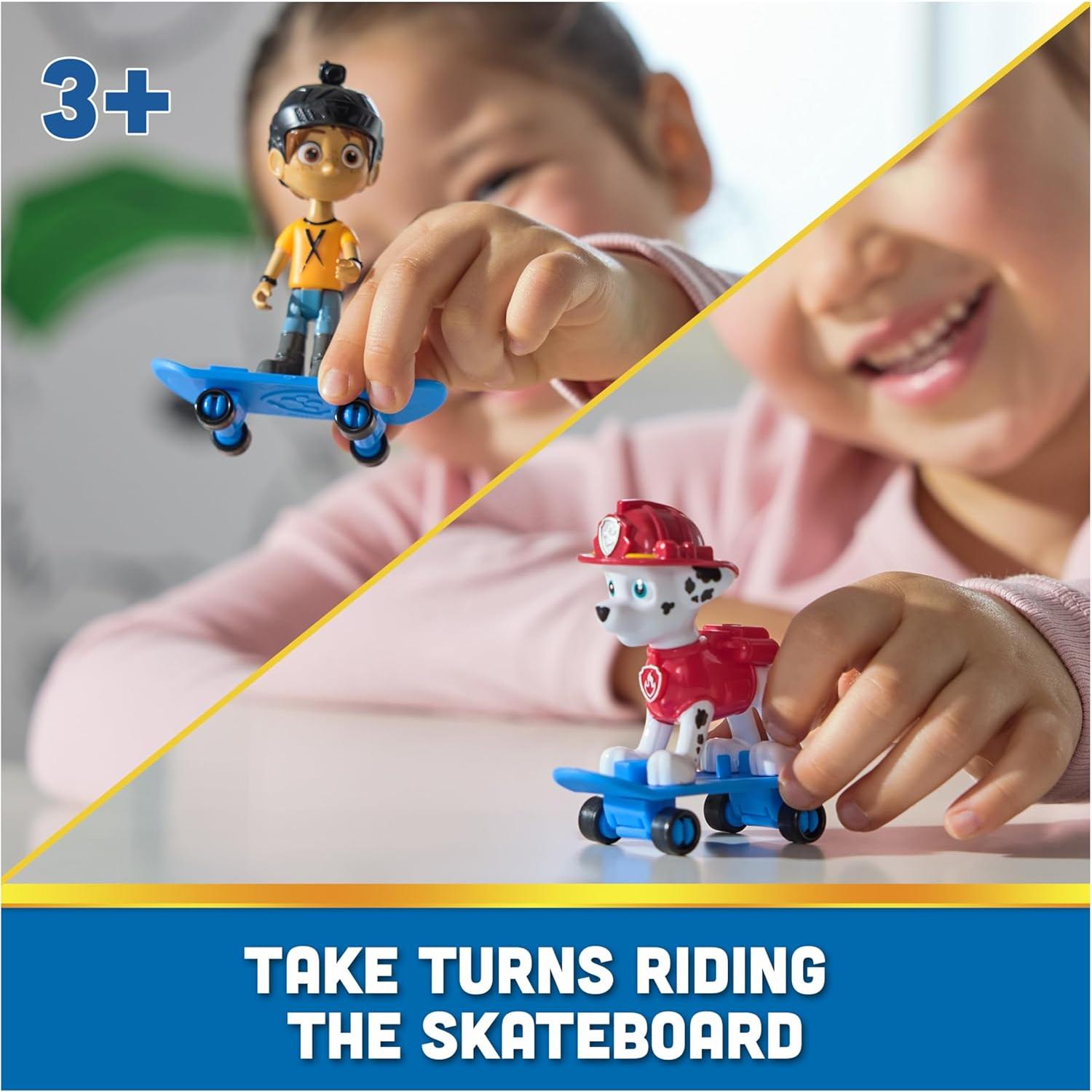 Figuras de Paw Patrol Marshall y Daring Danny X con Patineta