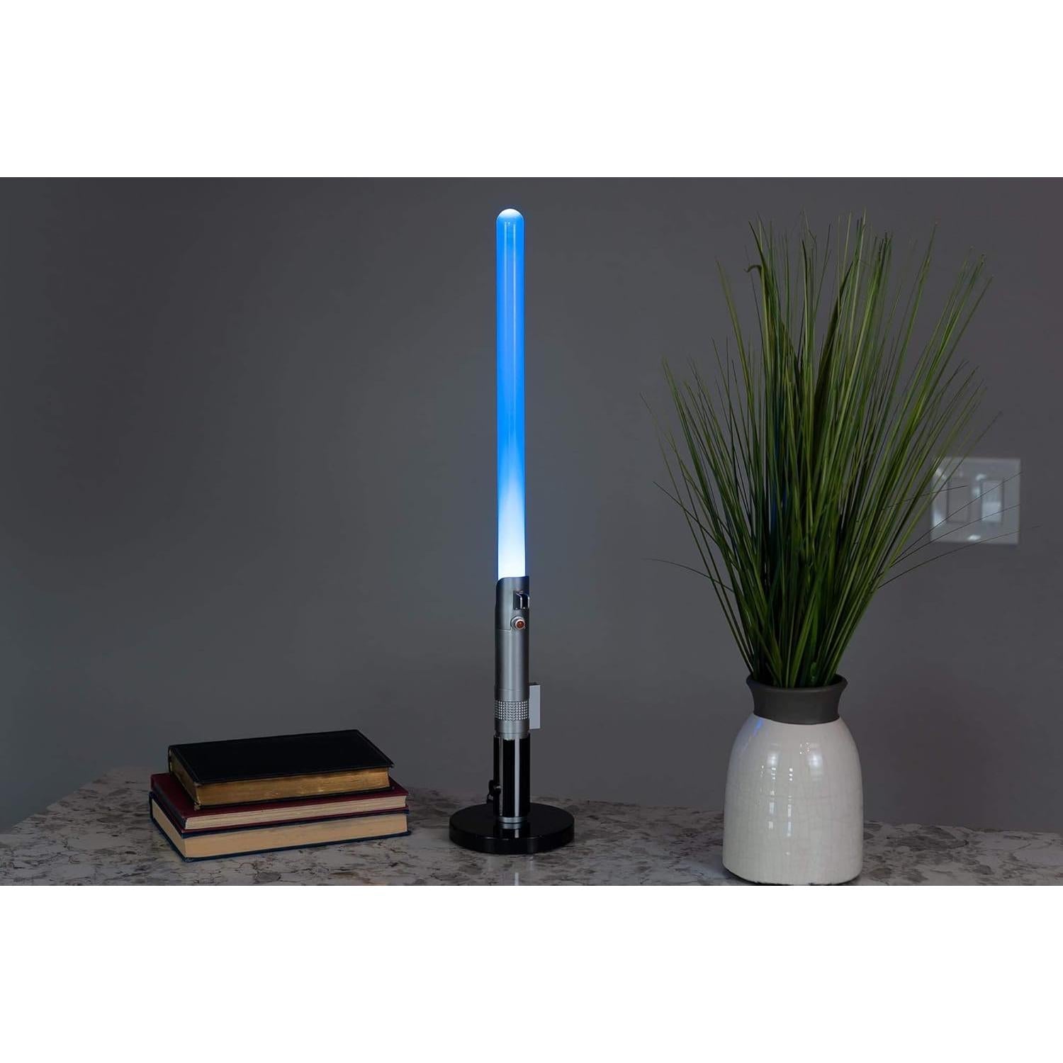 Lámpara LED Sable de Luz Luke Skywalker Star Wars 59.69 cm