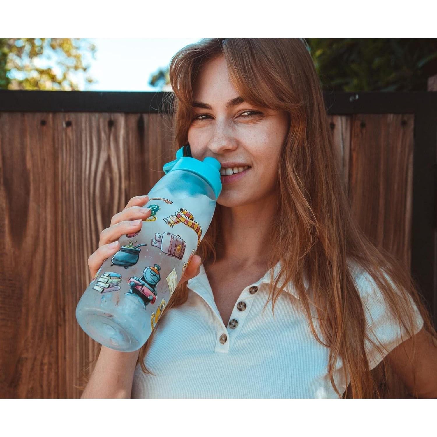 Botella de Agua de Plástico Silver Buffalo Harry Potter 0.83L