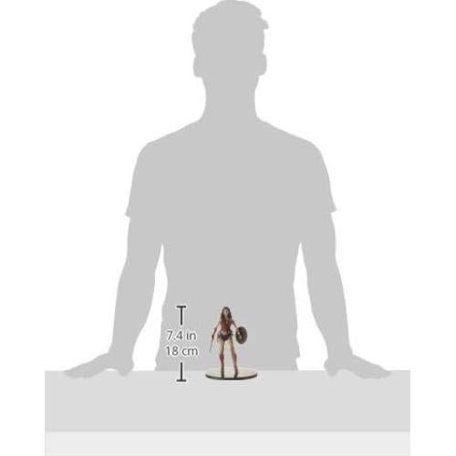 Figura de Acción Wonder Woman Mezco Toys 1:12 15.24 cm