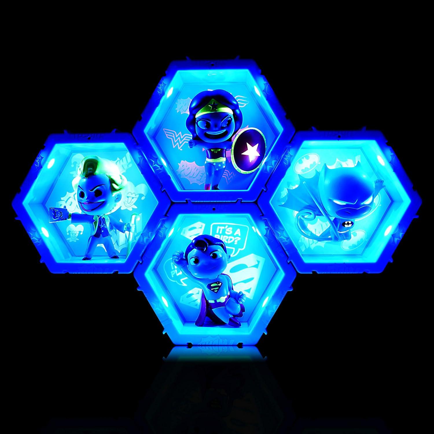 Figura Coleccionable Batman WOW! PODS con Luz UV - DC Comics