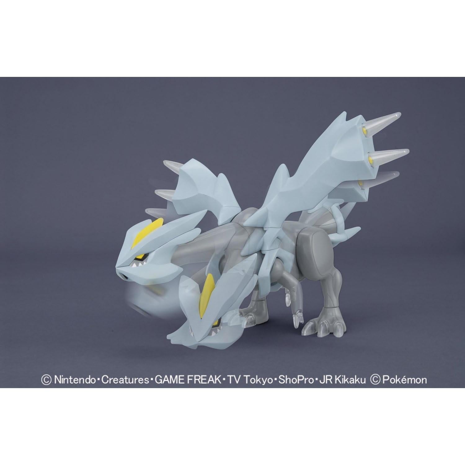 Kit de modelo figura Kyurem Bandai Select Series 21