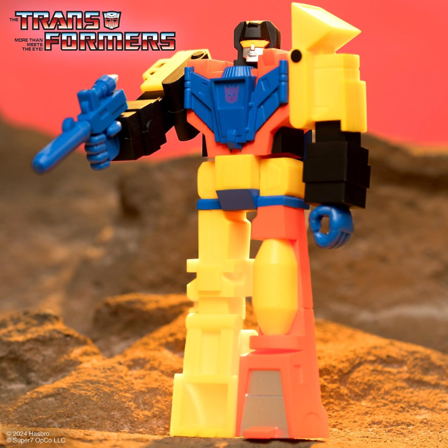 Figura de Acción Transformers Super7 Devastador 15.24 cm