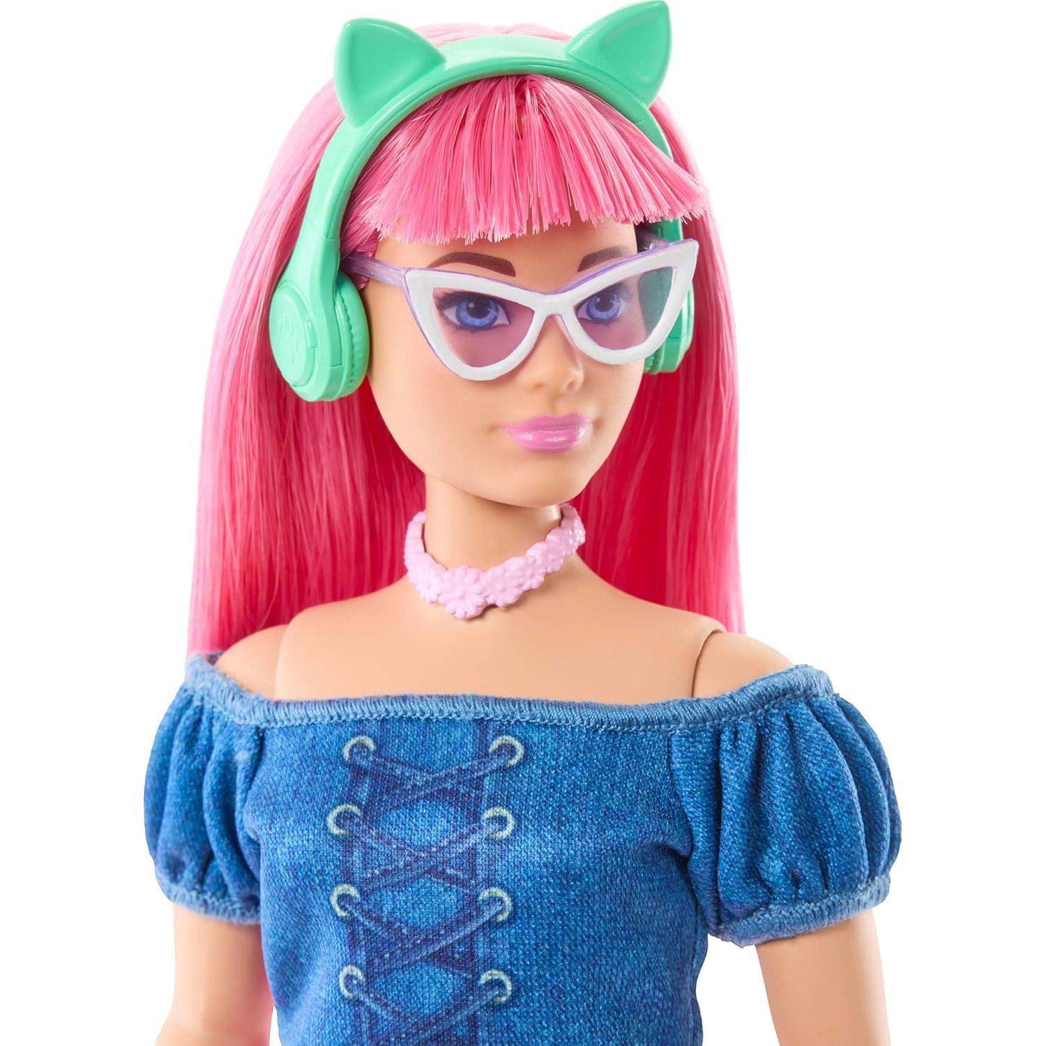 Muñeca Daisy Barbie Misterios: Detectives de Playa con Accesorios