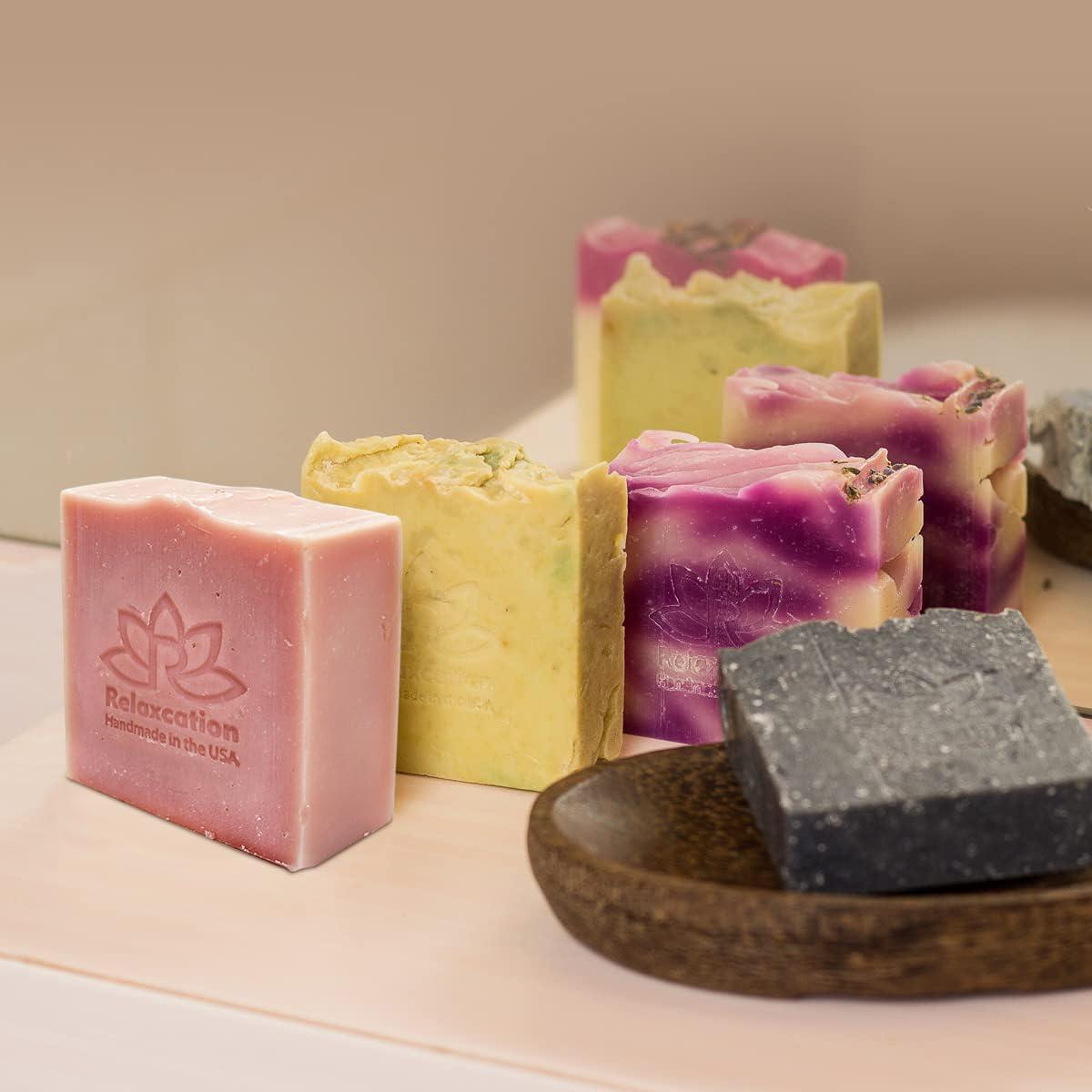 Conjunto de 4 Jabones Naturales Relaxcation - Lavanda, Oliva, Carbón