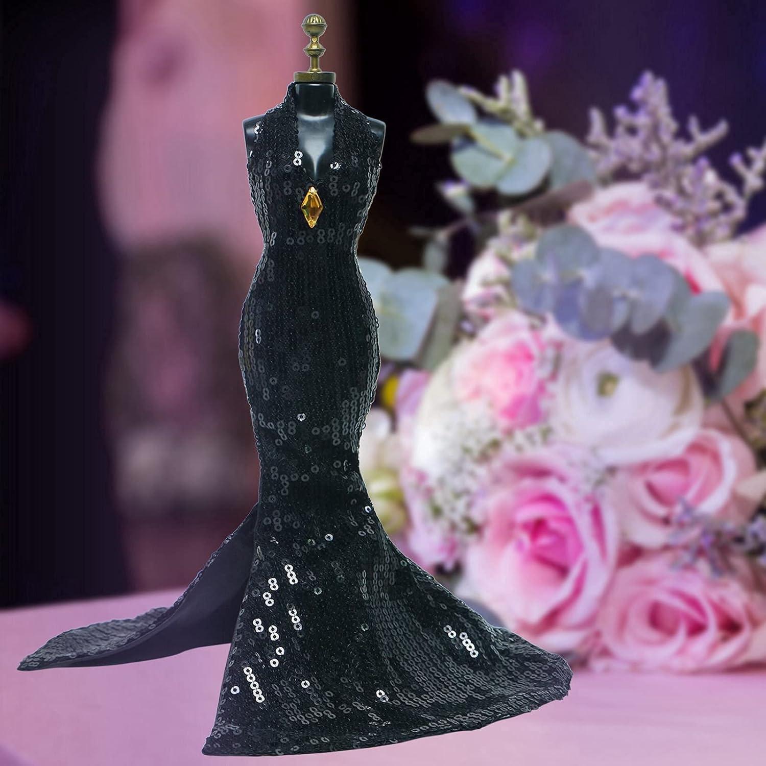 Vestido de Muñeca Hecho a Mano BLIJOLA con Lentejuelas Negras 29 cm