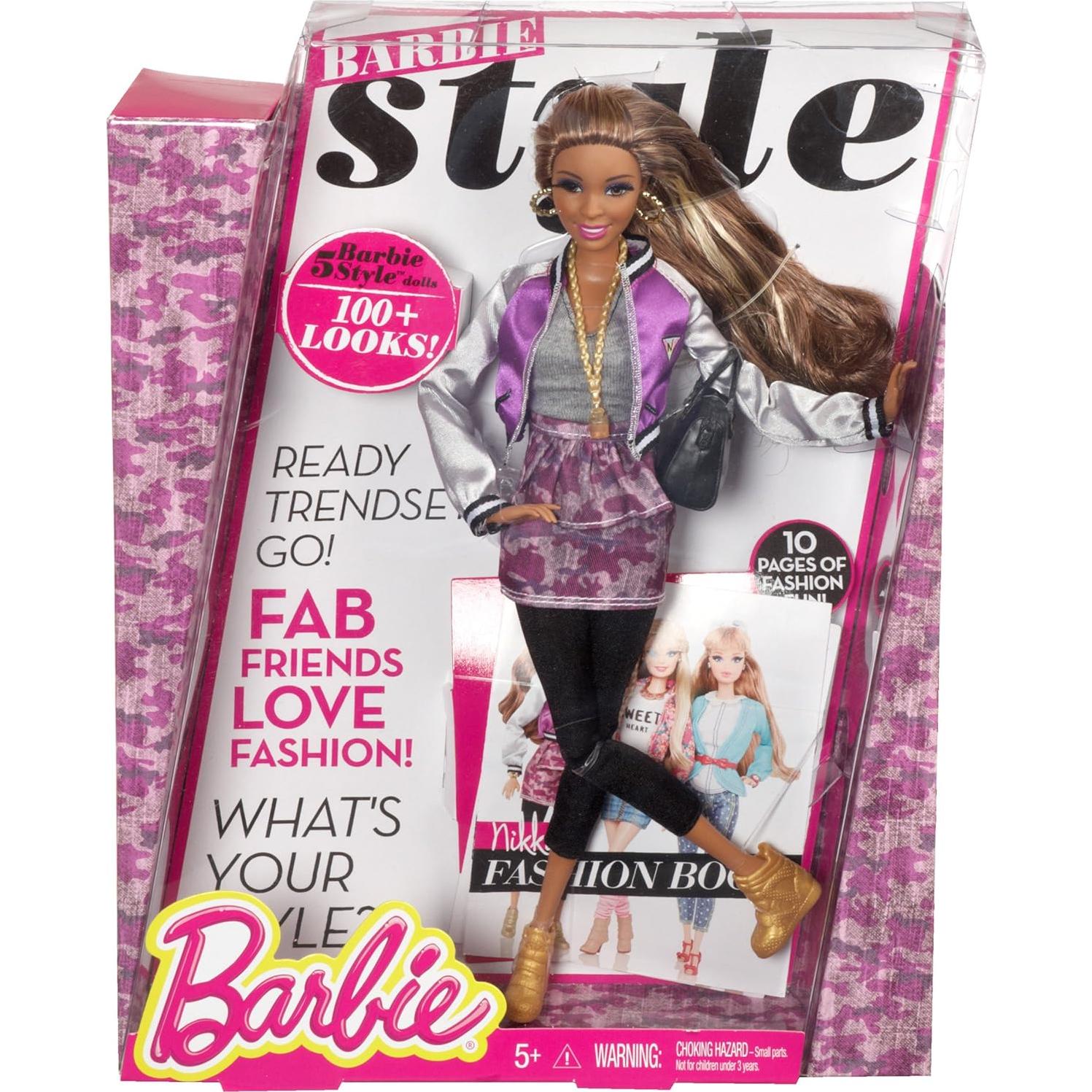 Muñeca Barbie Nikki Estilo Urbano con Falda Peplum