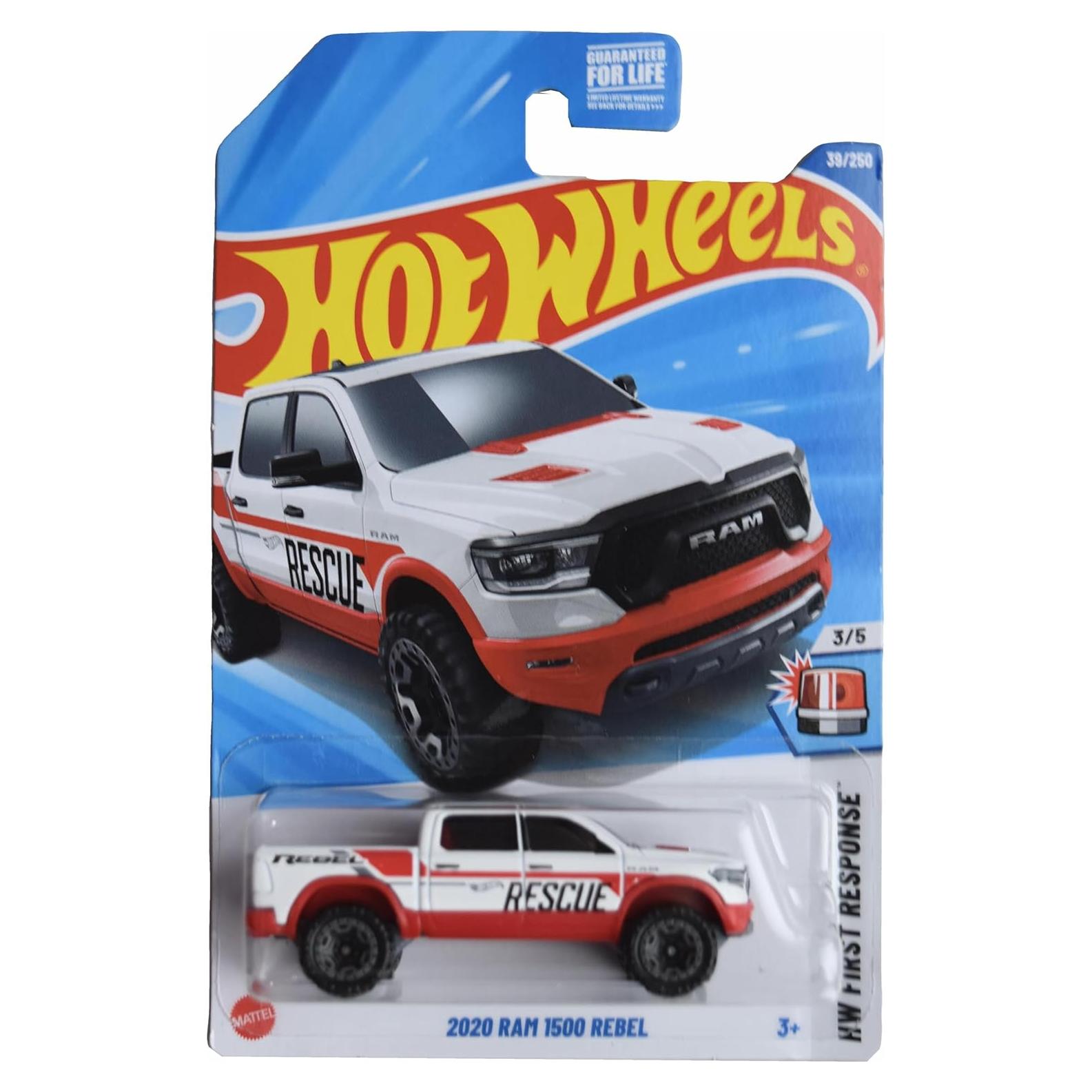 Hot Wheels Ram 1500 Rebel 2020 Escala 1:64 Blanco/Rojo