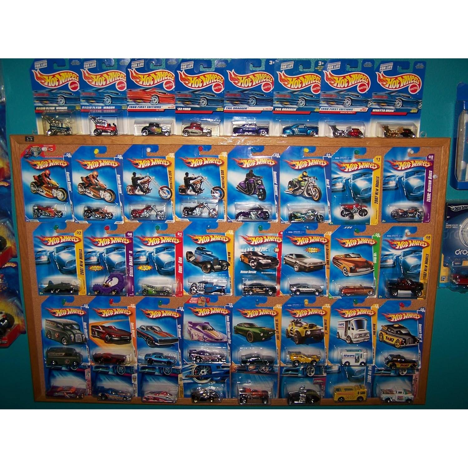 Hot Wheels Paquete de 25 Coches de Juguete Mattel