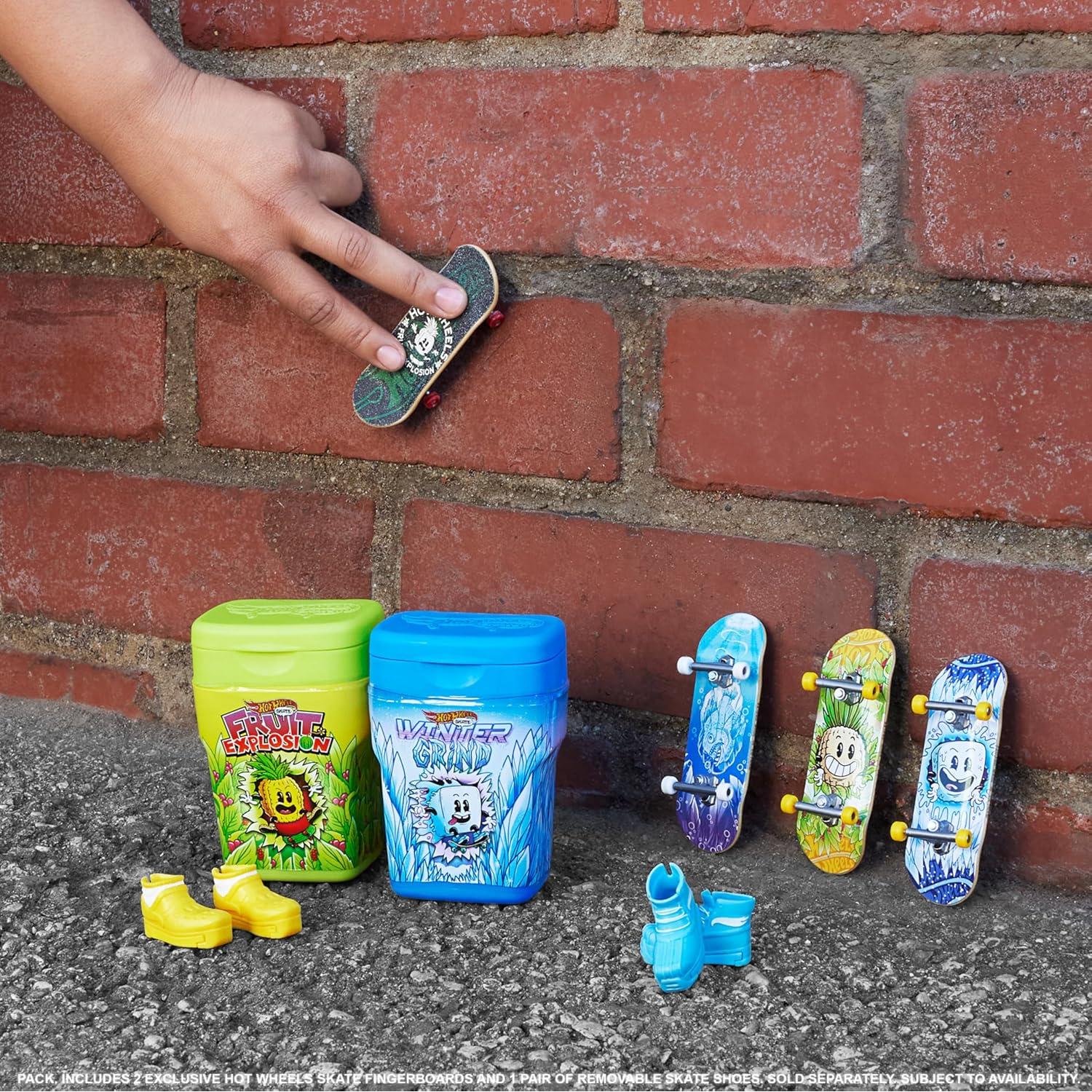 Contenedores de Sabor Hot Wheels Skate - 2 Fingerboards y Zapatillas