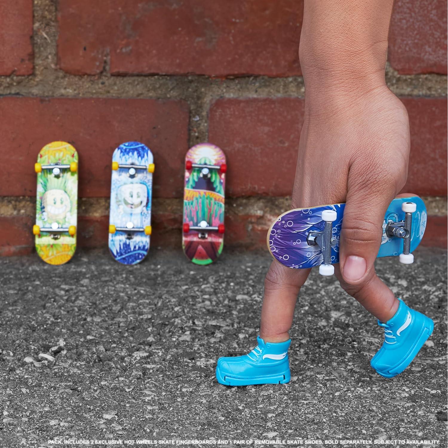 Contenedores de Sabor Hot Wheels Skate - 2 Fingerboards y Zapatillas
